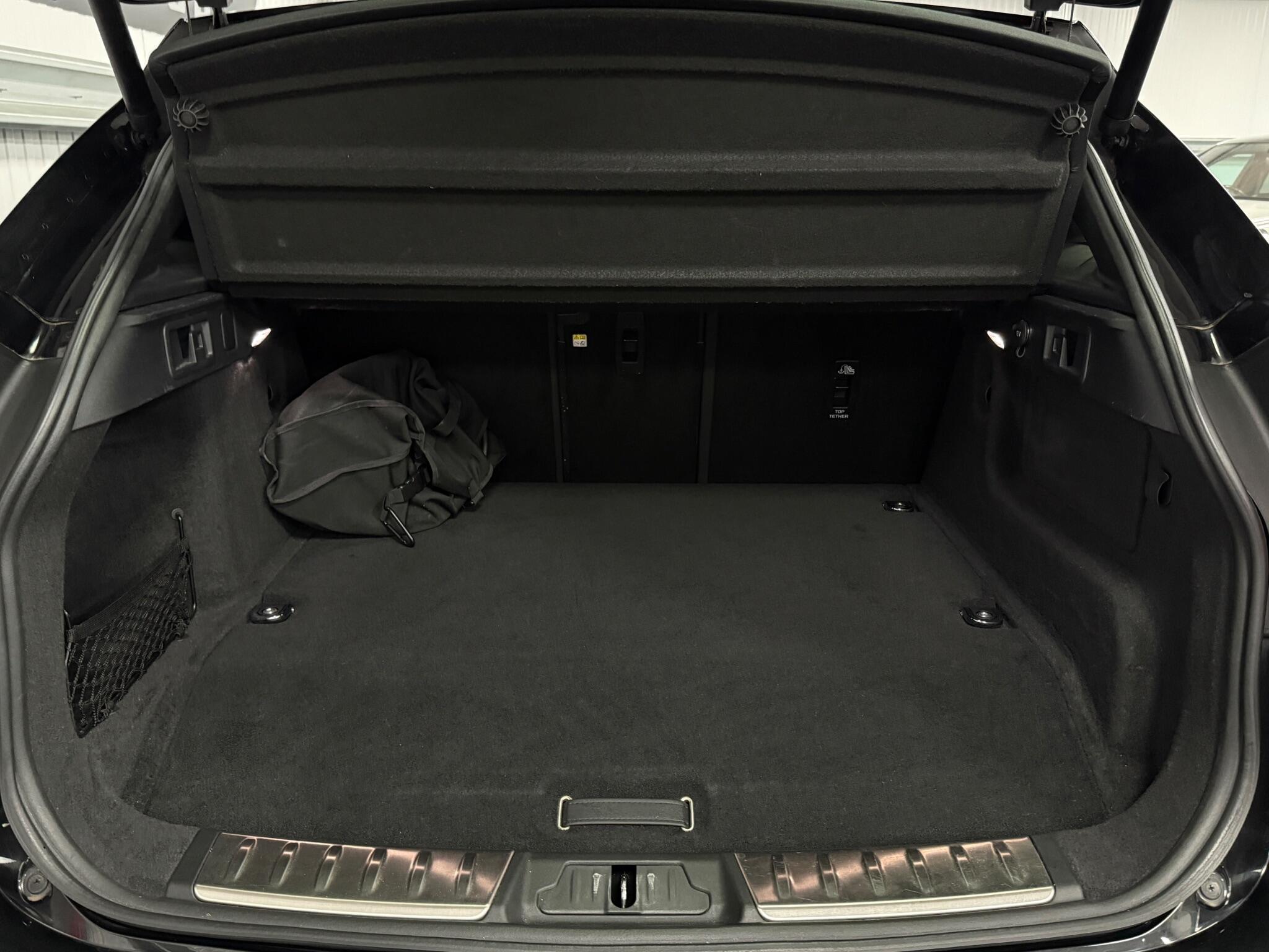 Jaguar F-Pace view 36