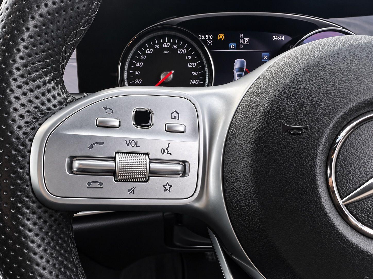 Mercedes-Benz E-Class view 27