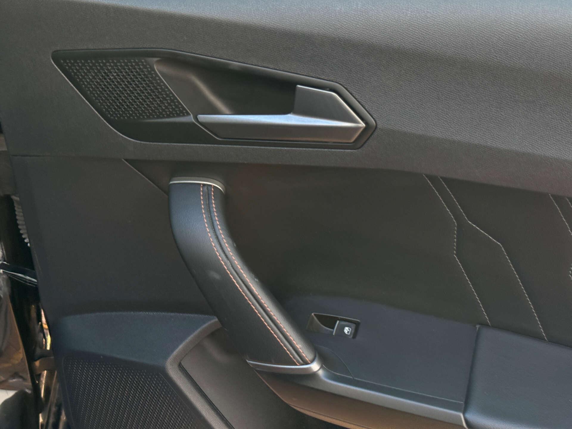 Cupra Leon view 24