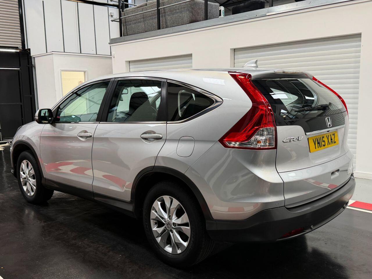 Honda CR-V view 4