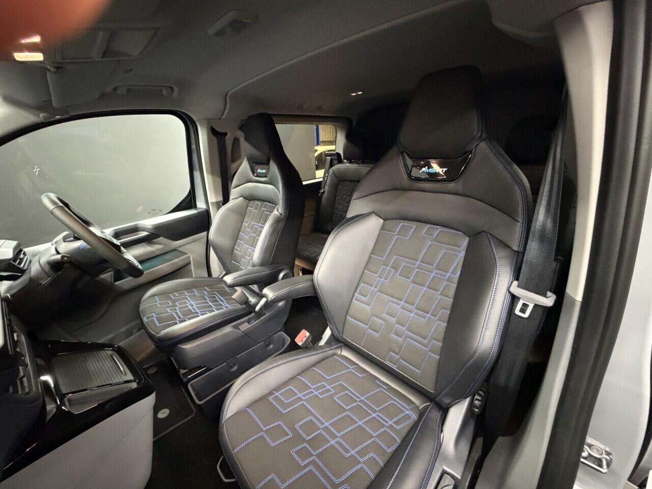 Ford Transit Custom view 39