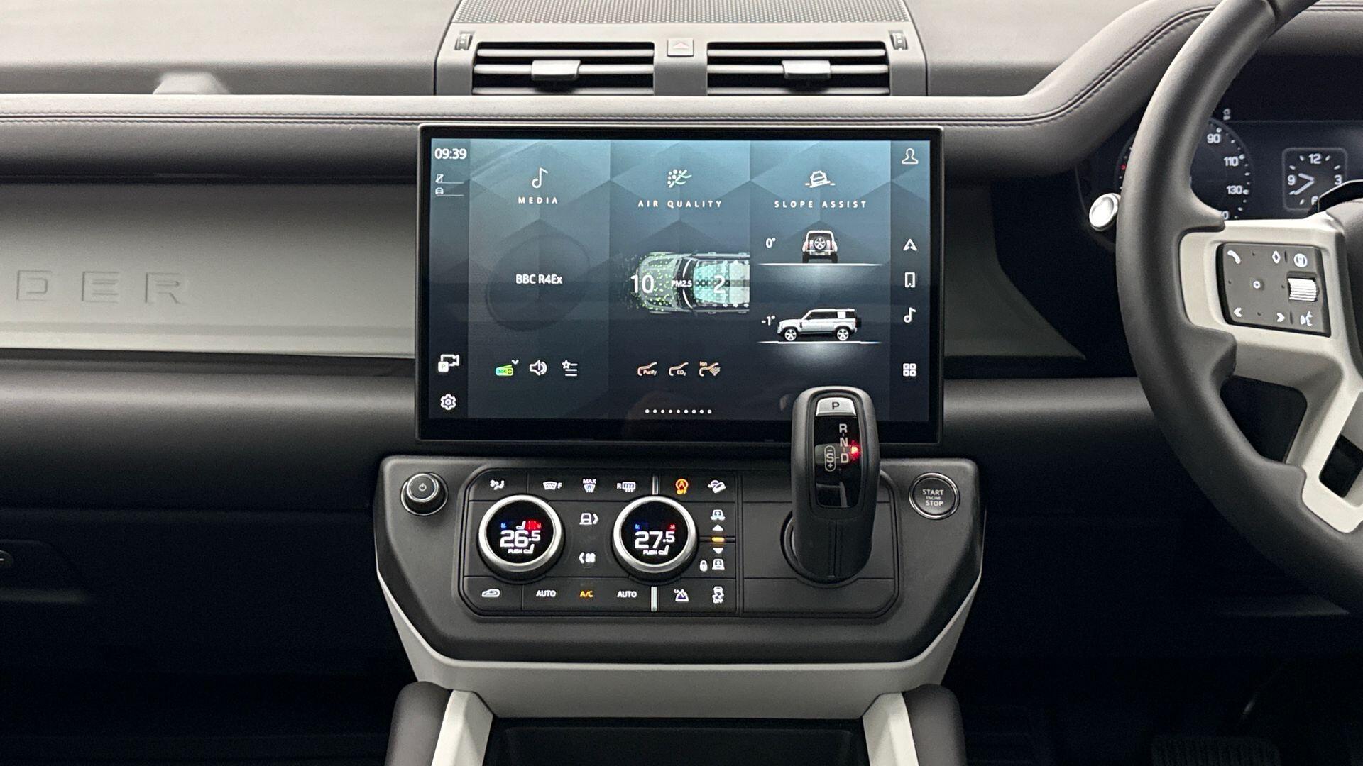 Land Rover Defender view 14