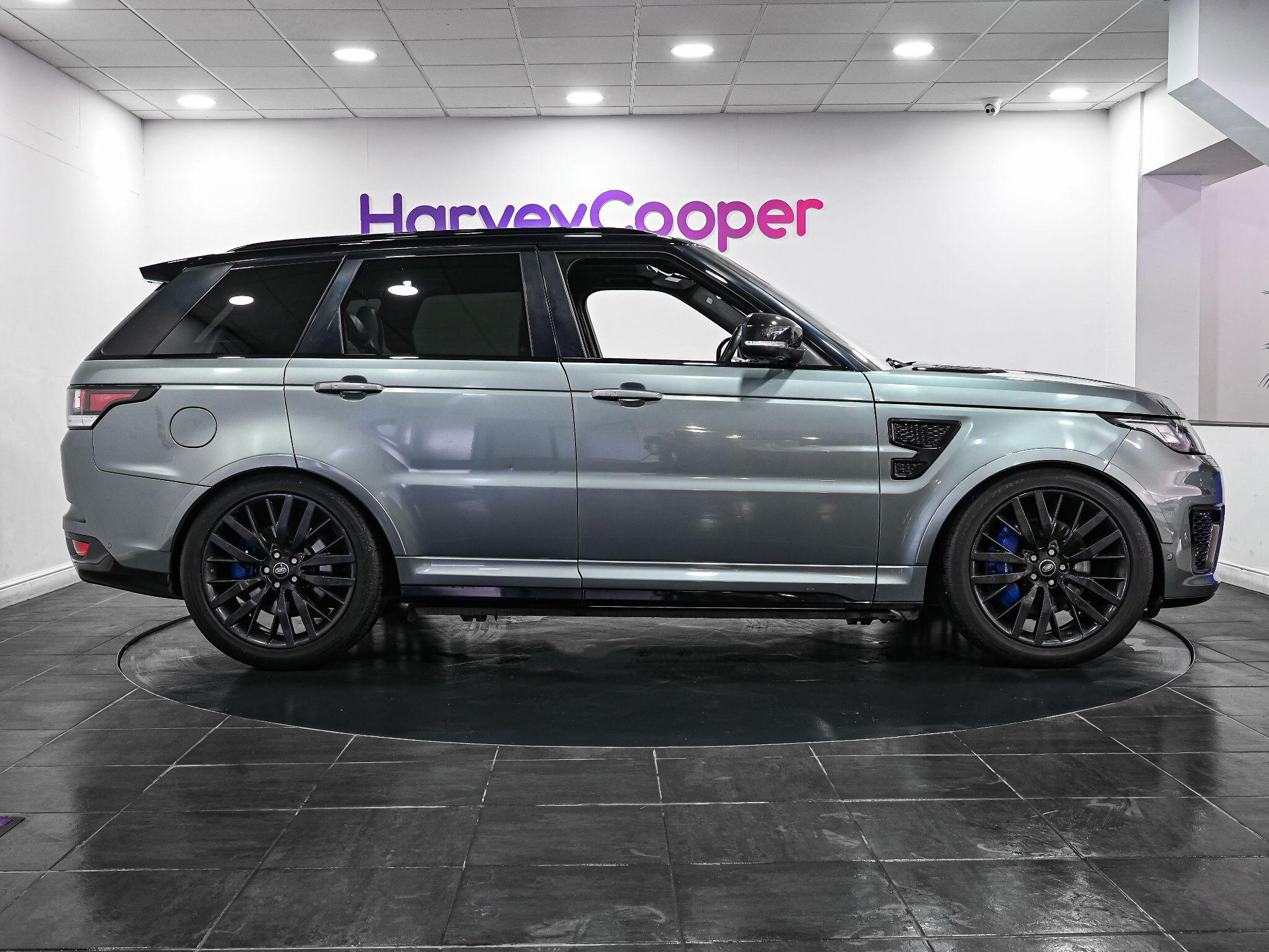 Land Rover Range Rover Sport view 4