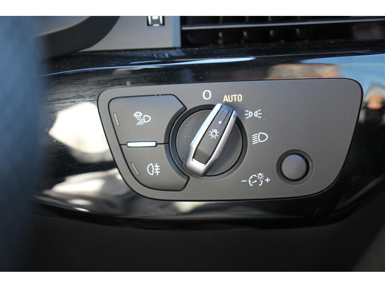 Audi A4 Avant view 29
