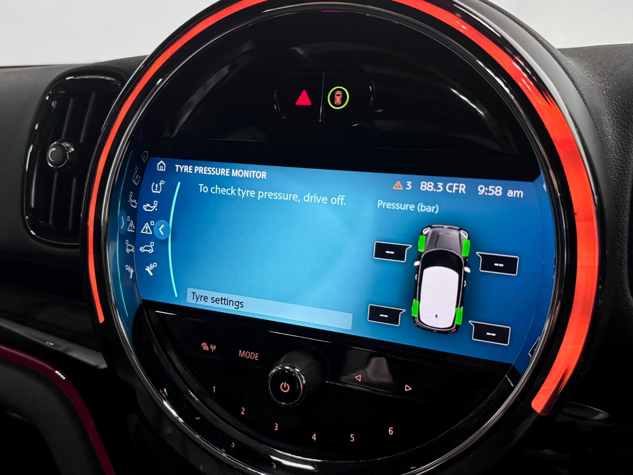MINI Countryman view 46