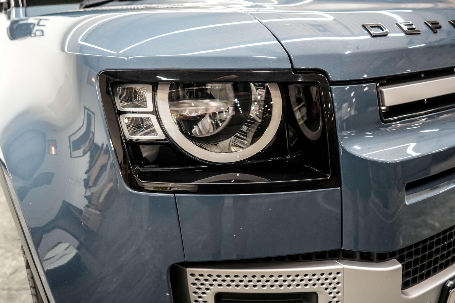 Land Rover Defender view 6