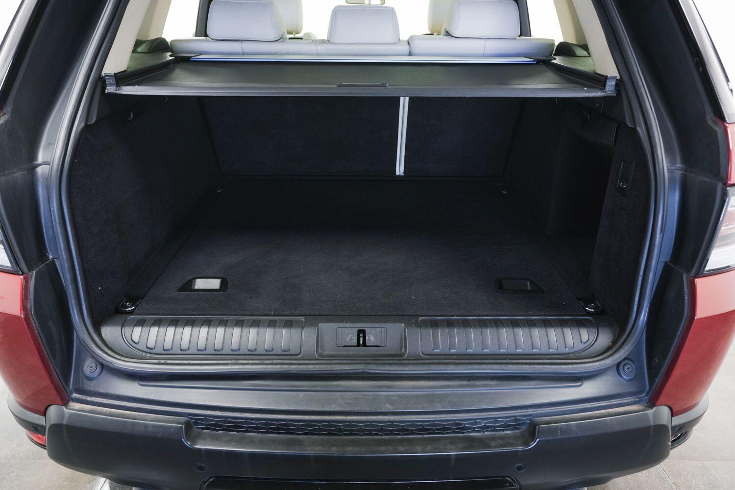 Land Rover Range Rover Sport view 8