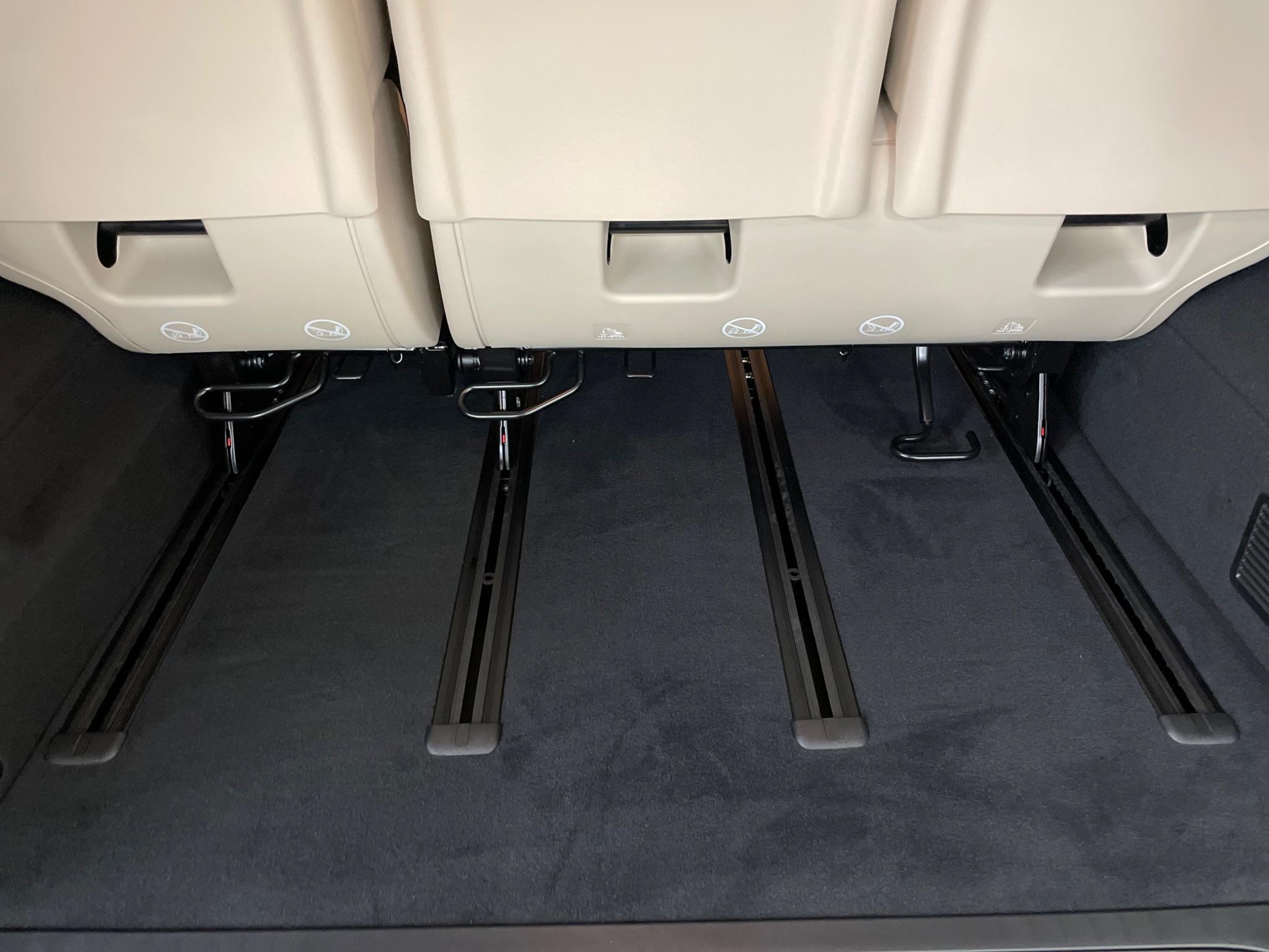 Mercedes-Benz V-Class view 45
