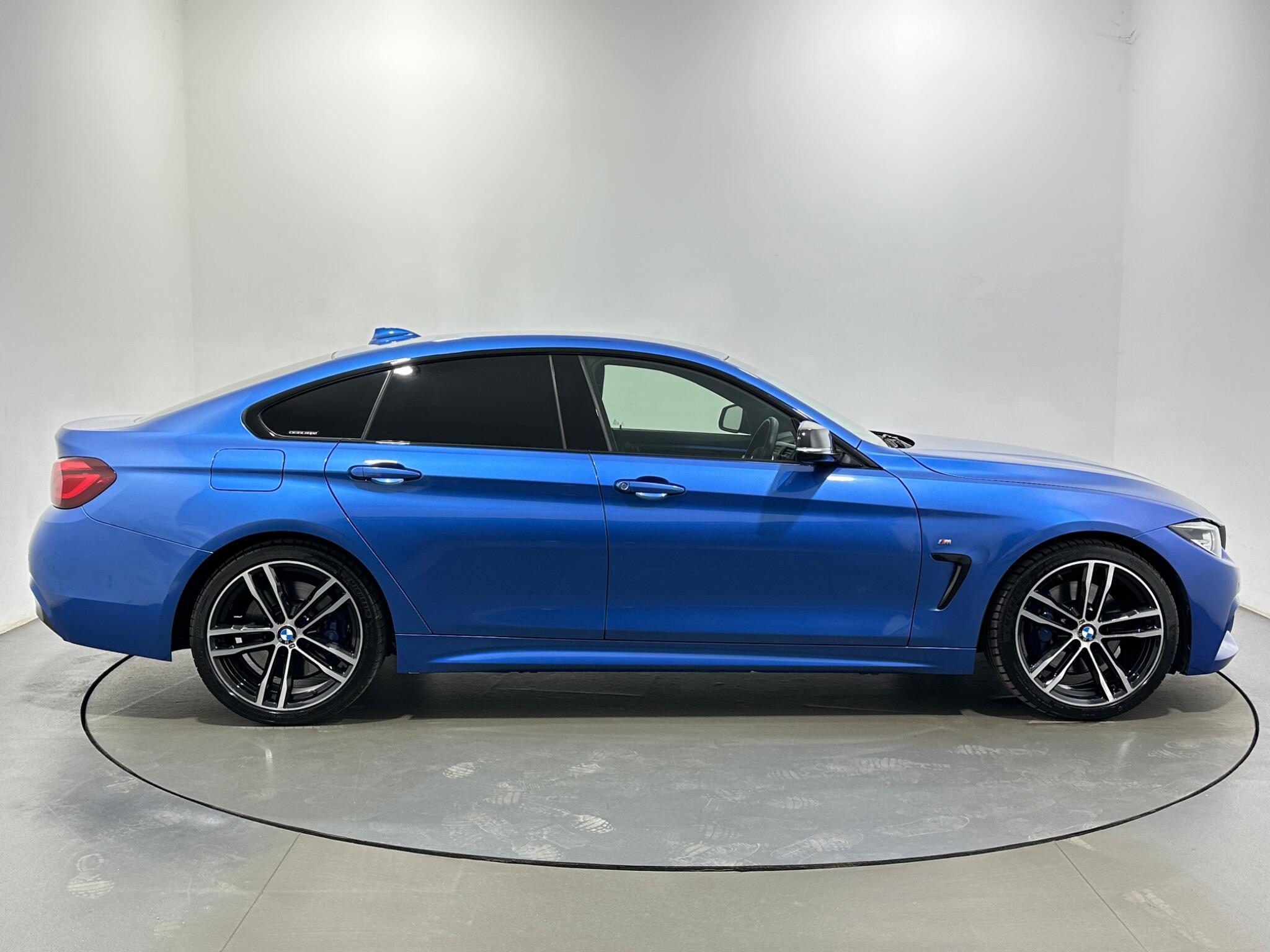 BMW 4 Series view 9