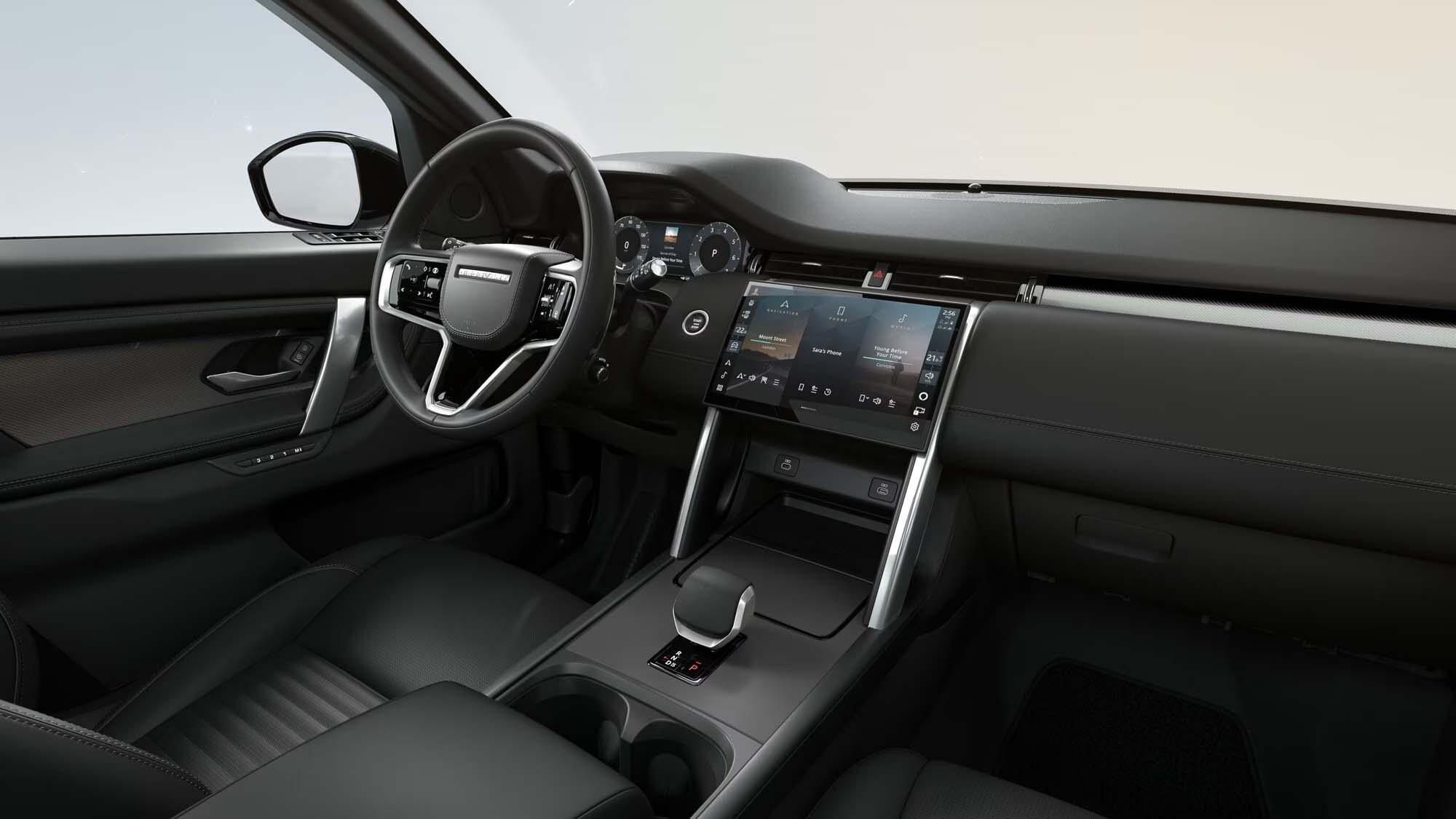 Land Rover Discovery Sport view 13