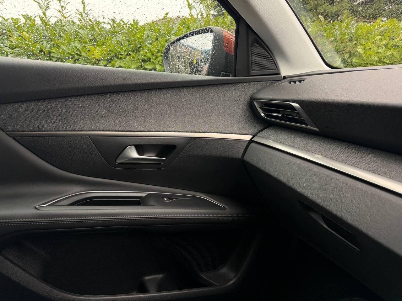 Peugeot 3008 view 44
