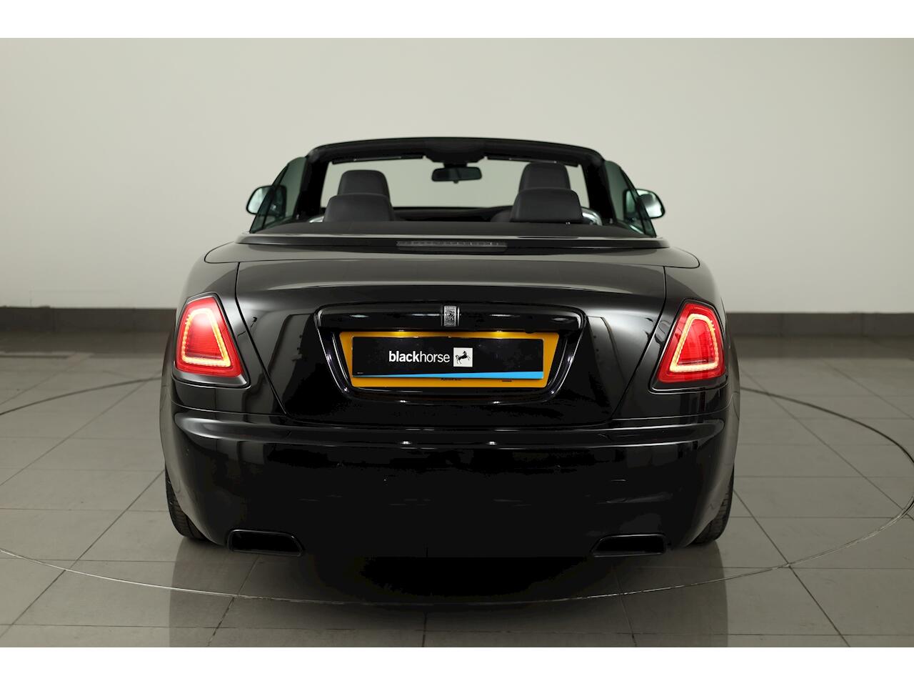 Rolls-Royce Dawn view 6