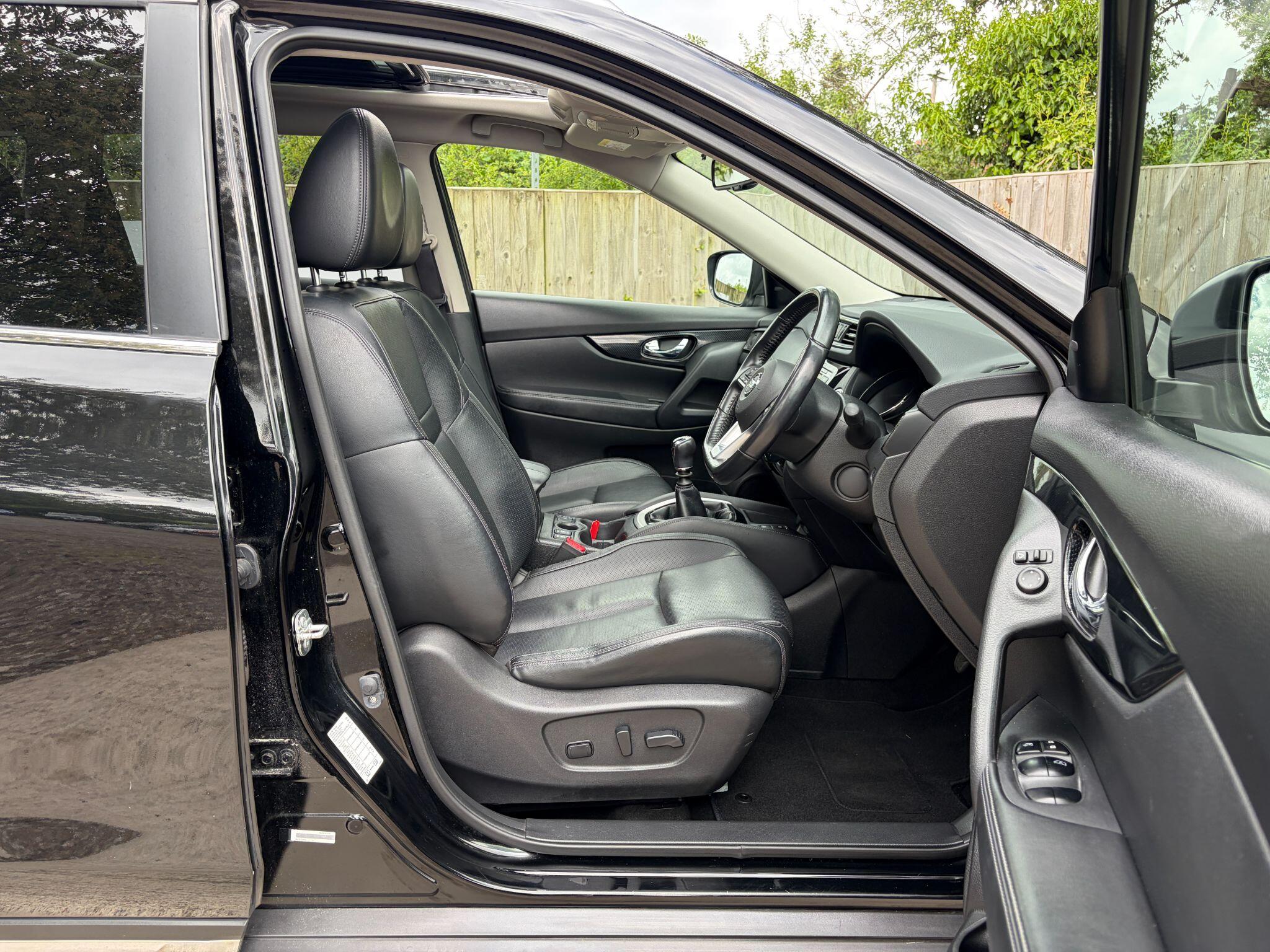 Nissan X-Trail view 10