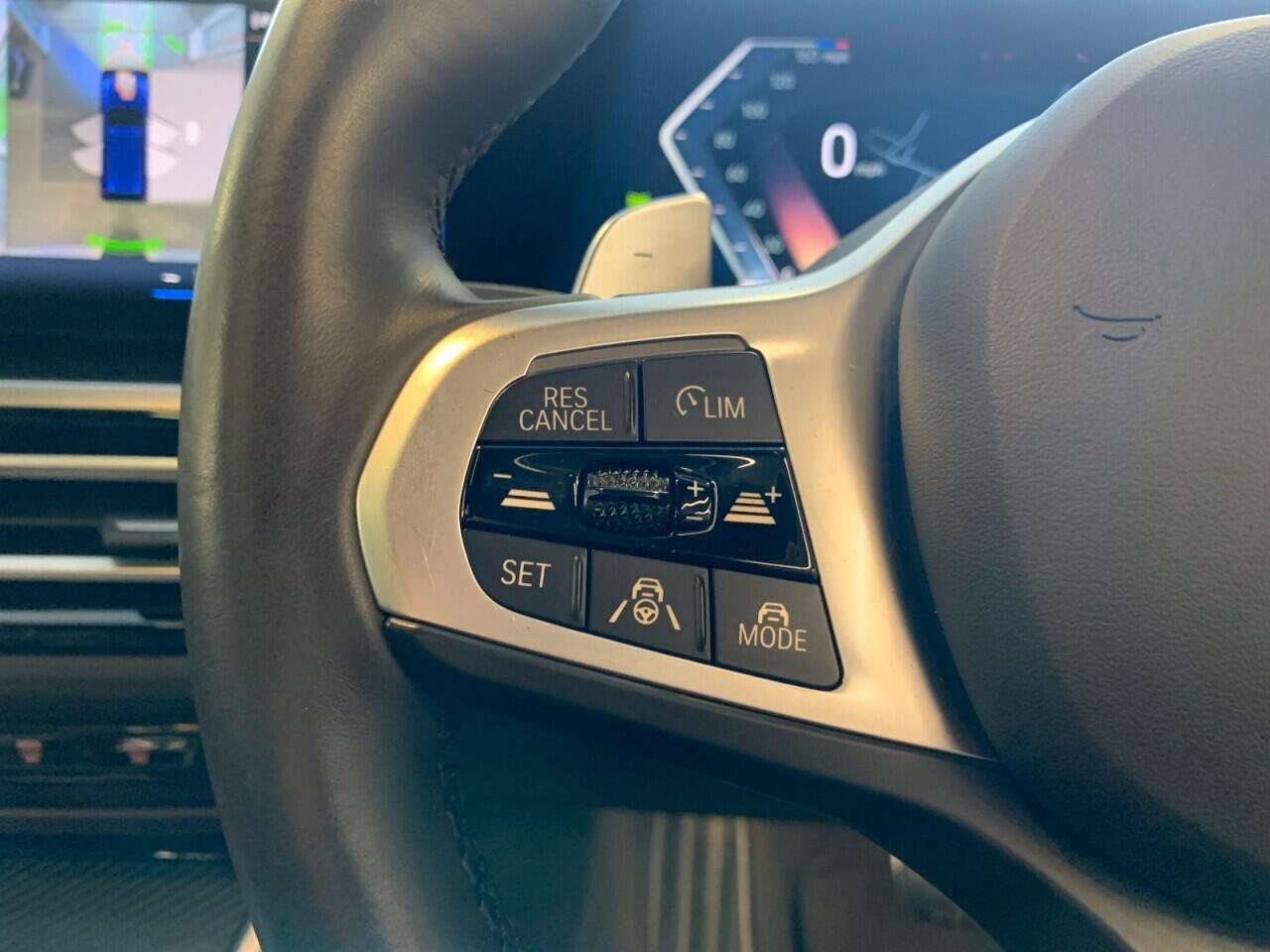 BMW 3 Series view 38