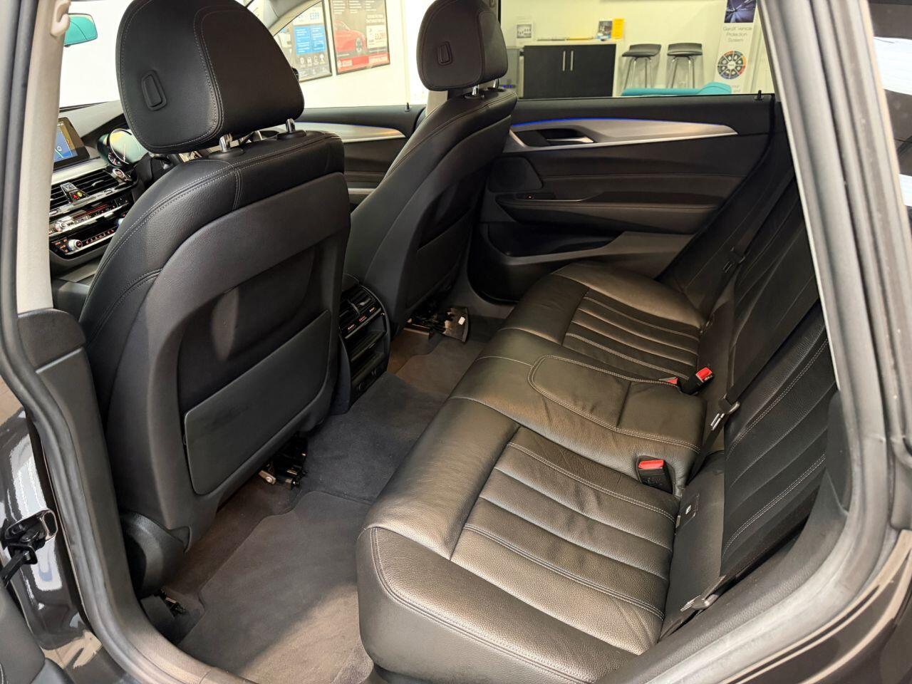 BMW 6 Series Gran Turismo view 43