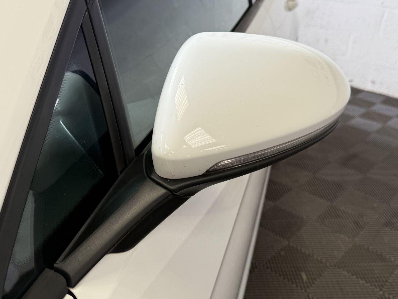 Volkswagen Golf view 24