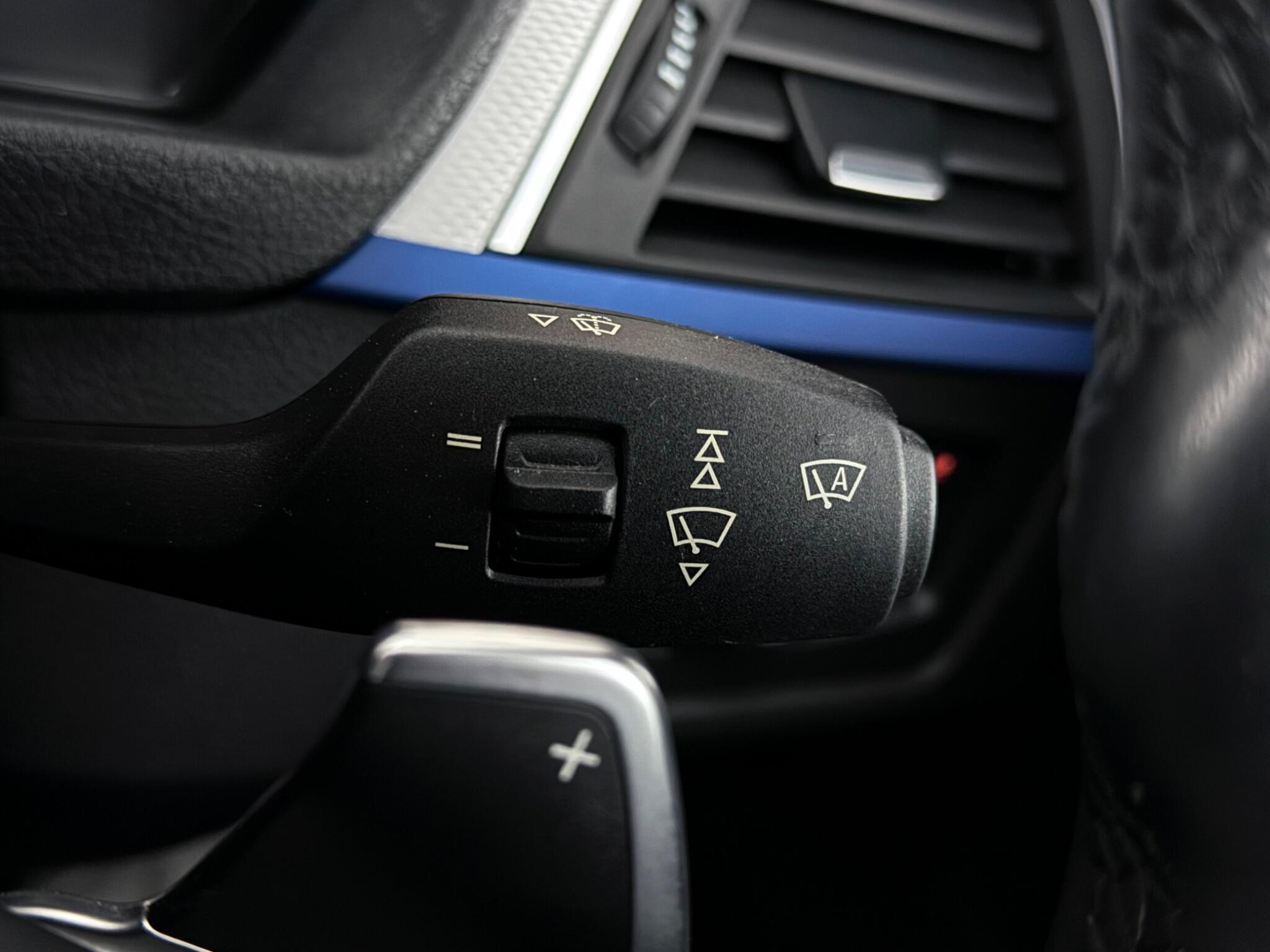 BMW 3 Series view 15
