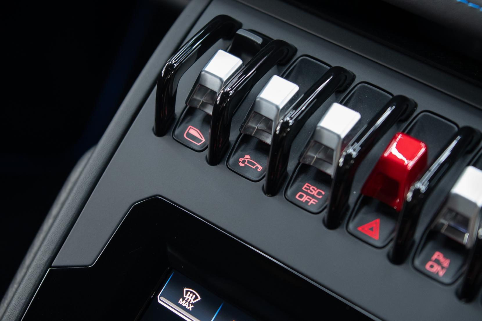 Lamborghini Huracan view 15