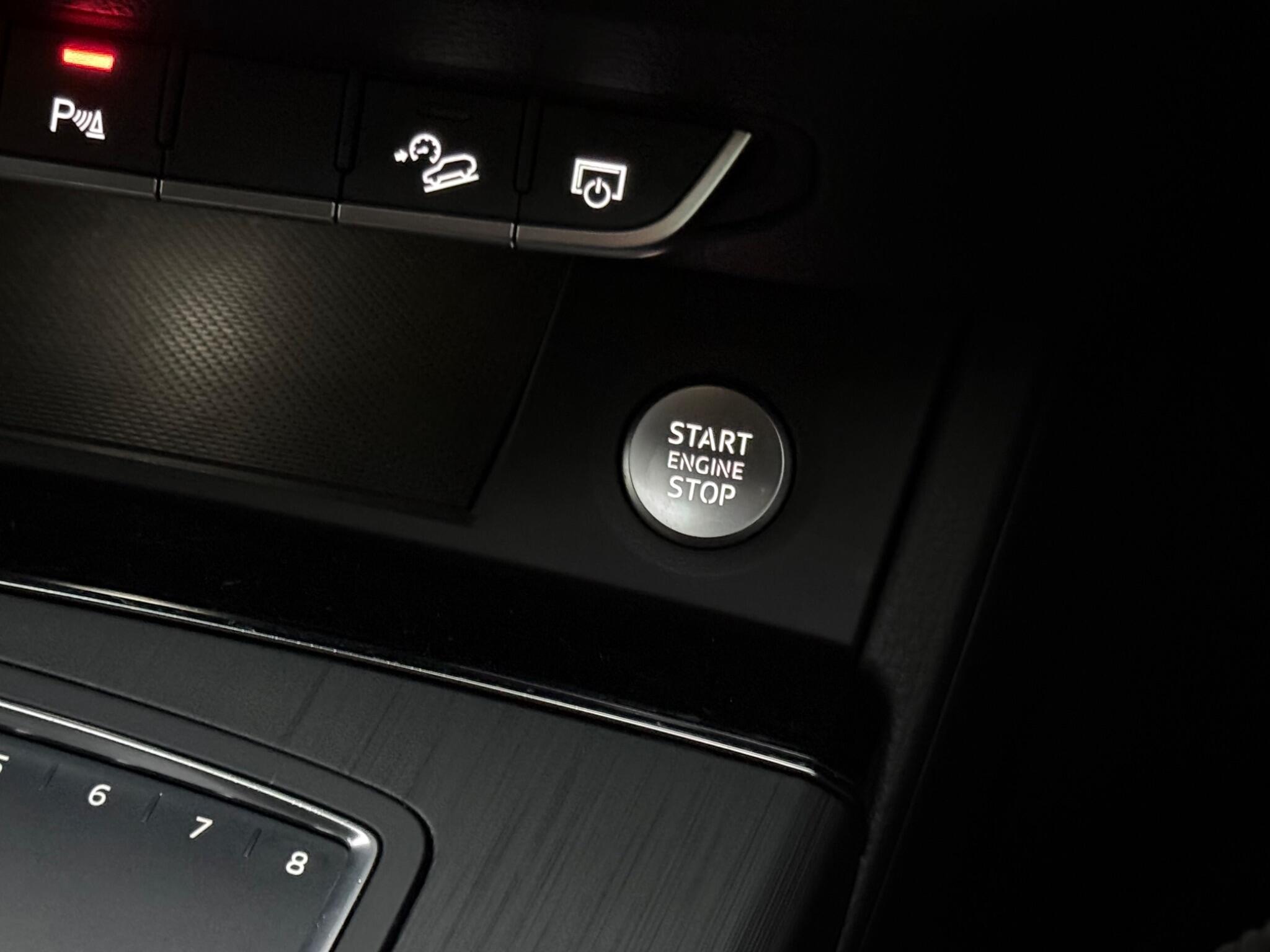 Audi Q5 view 28