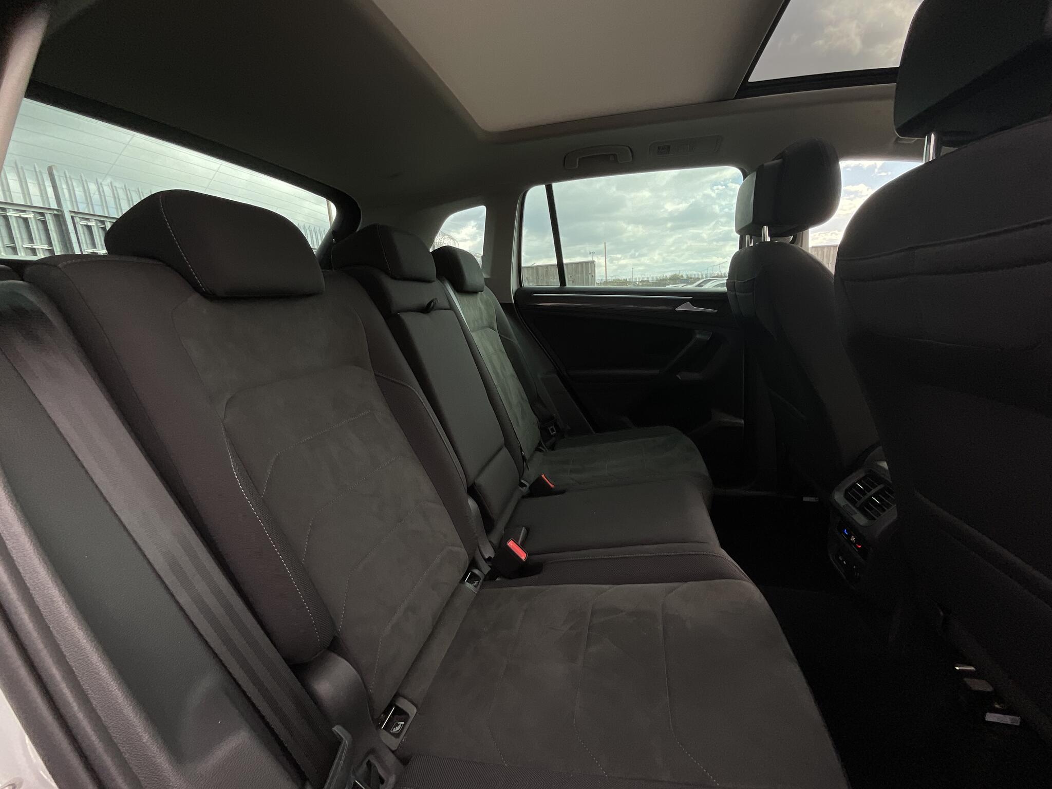 Volkswagen Tiguan view 11
