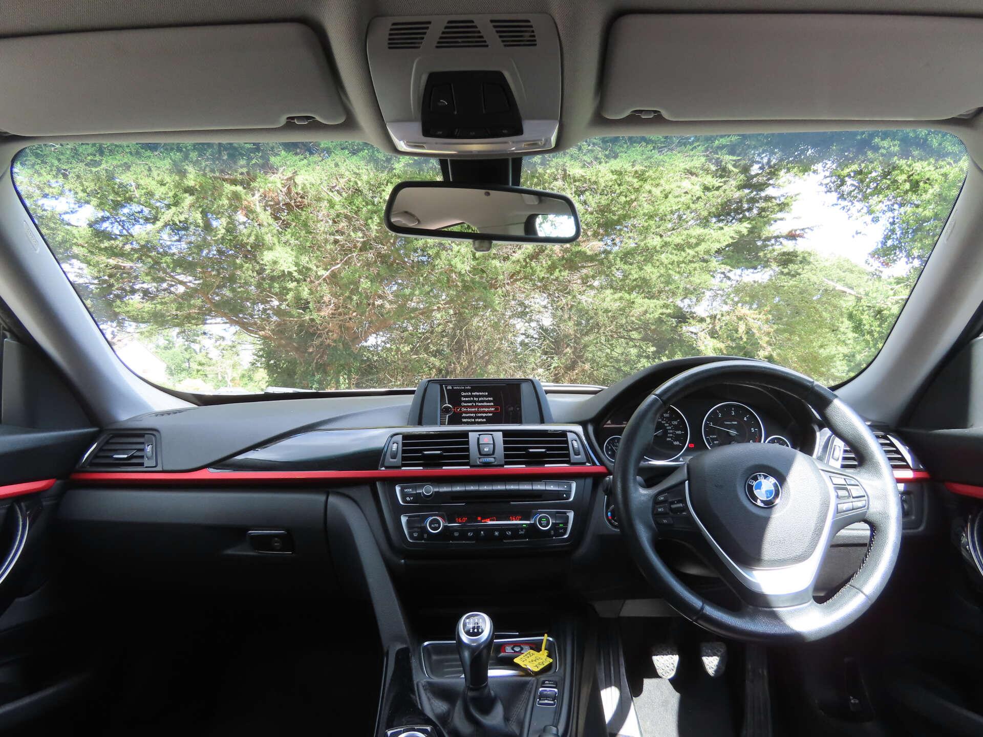 BMW 3 Series view 7