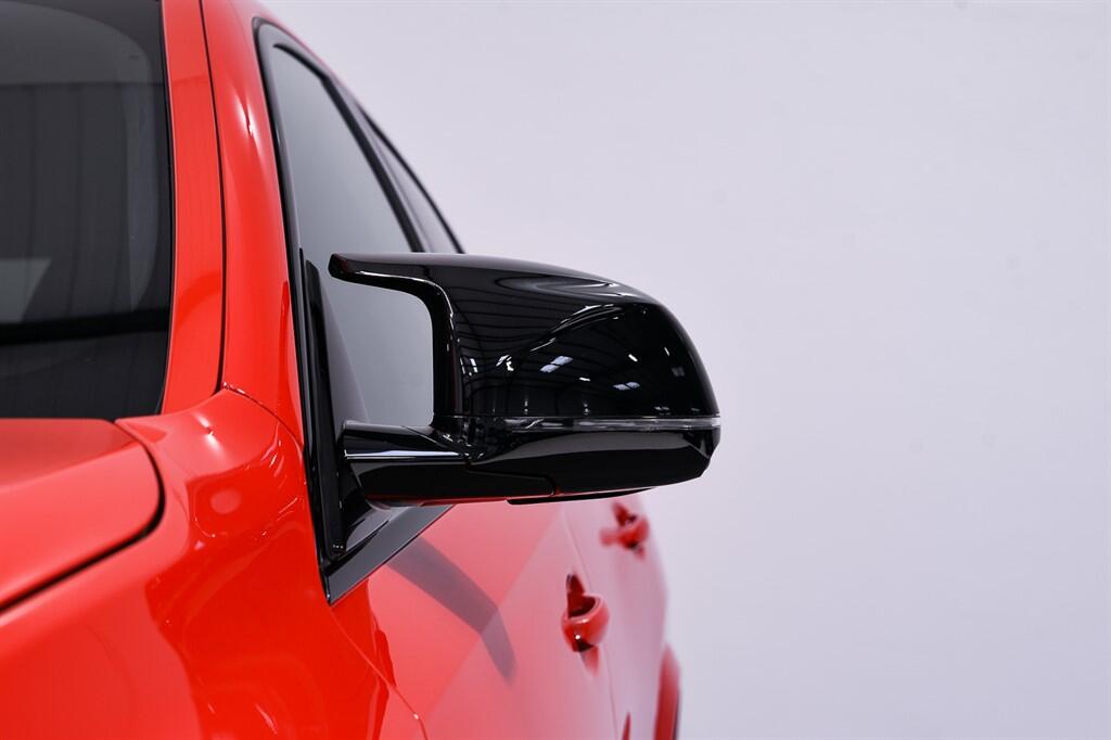 BMW X6 M view 12