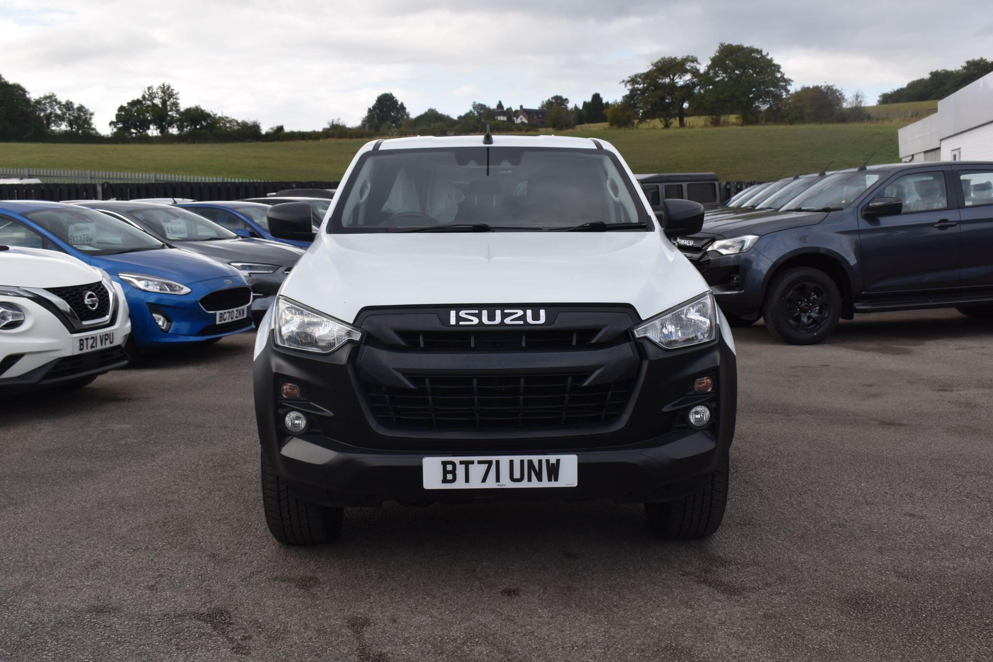 D-Max - 1.9 TD Utility 4WD Euro 6 (s/s) 4dr - Image 7