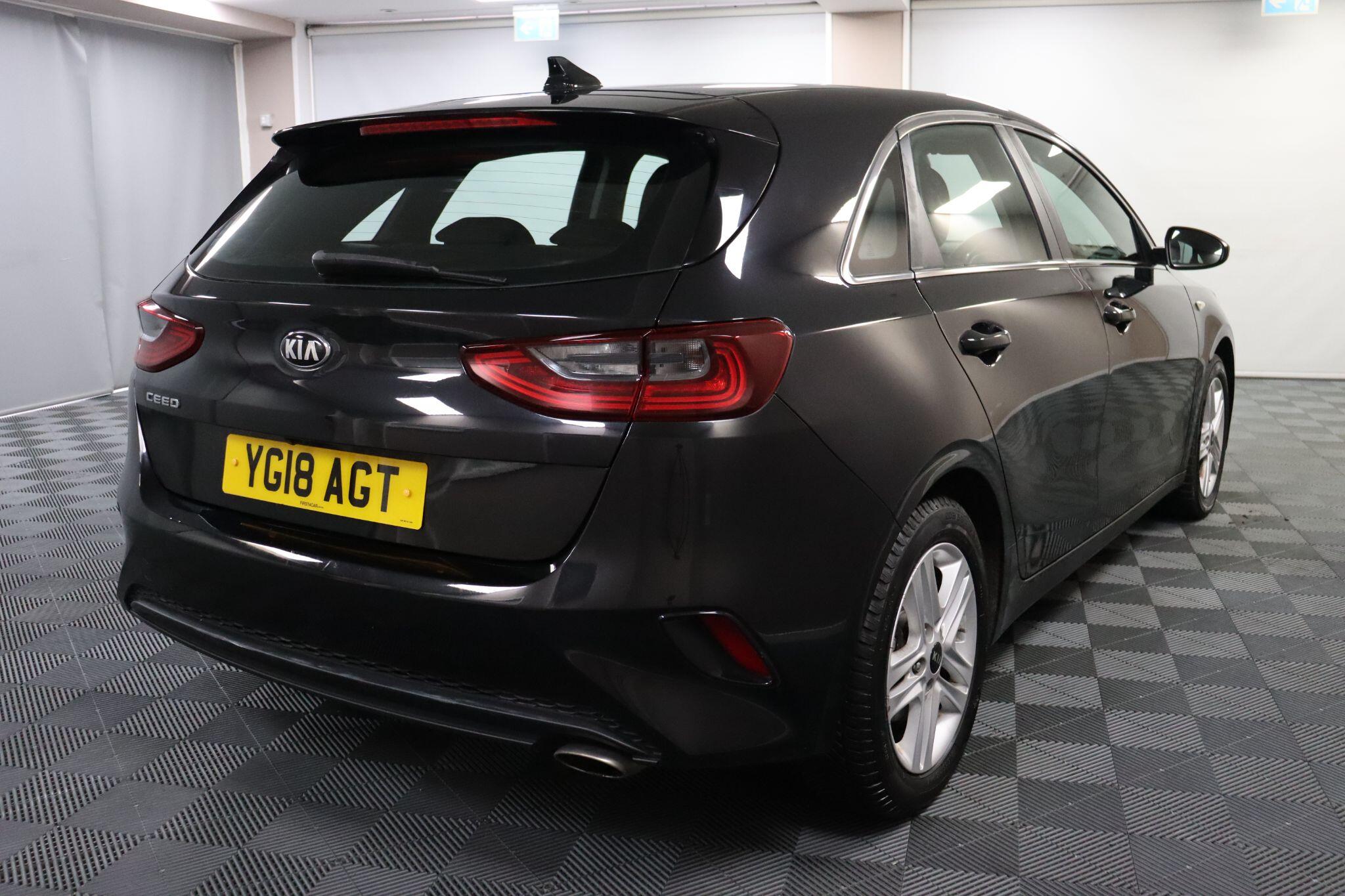 Kia Ceed view 11