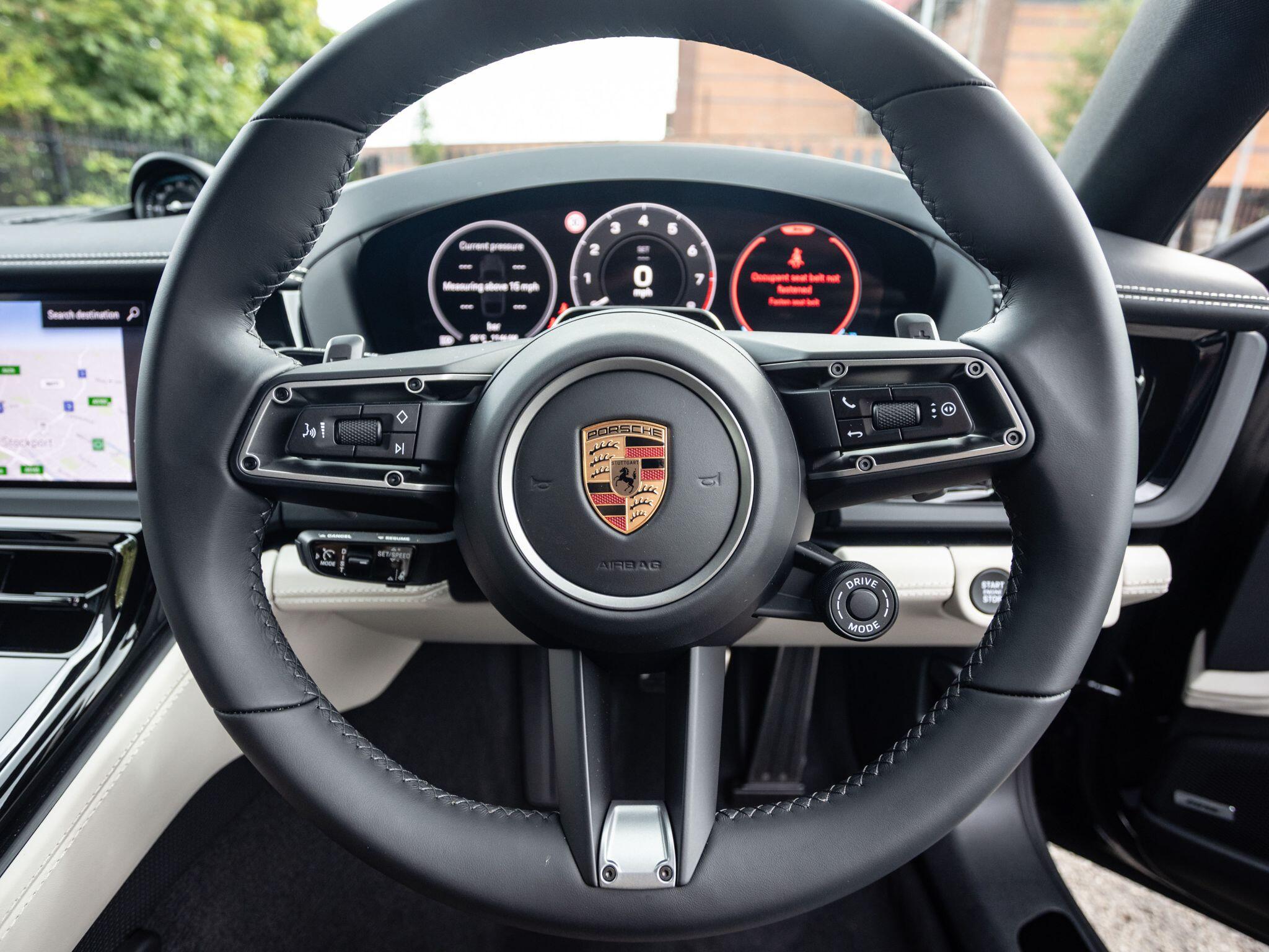Porsche Panamera view 28