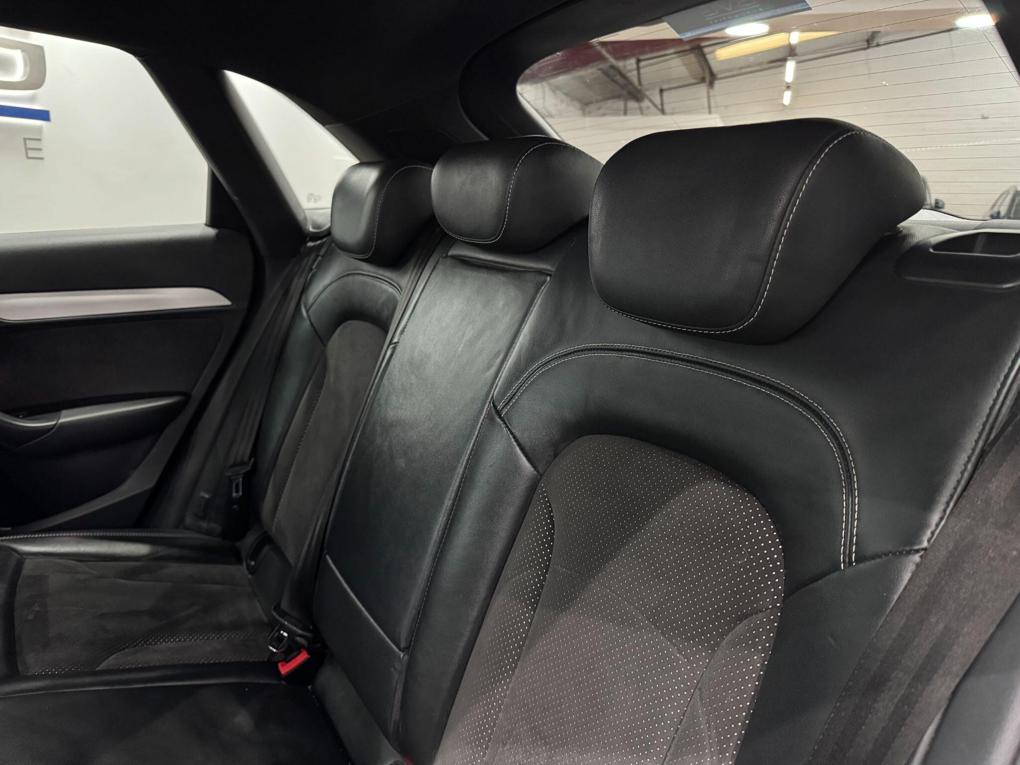 Audi Q3 view 54
