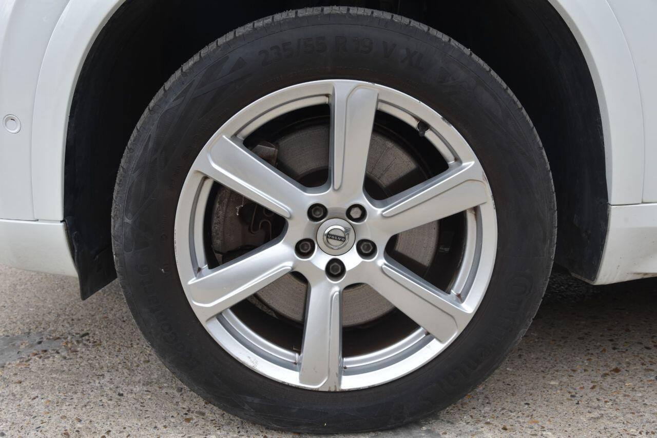 Volvo XC90 view 62