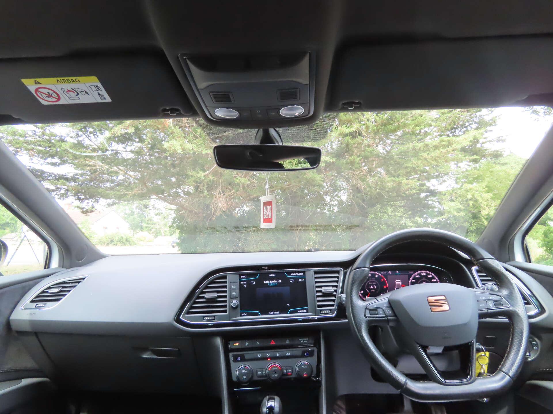 Seat Leon view 8