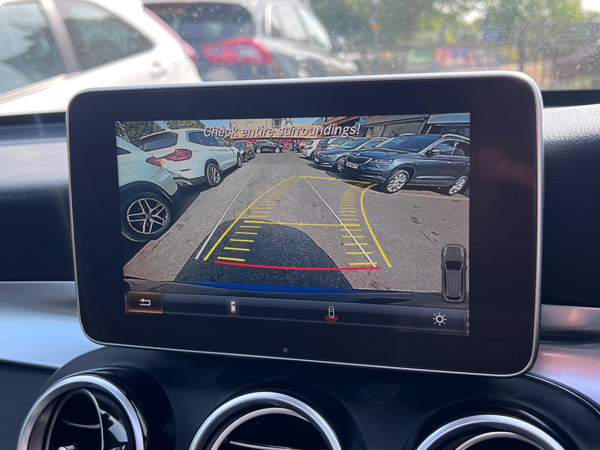Mercedes-Benz GLC view 22