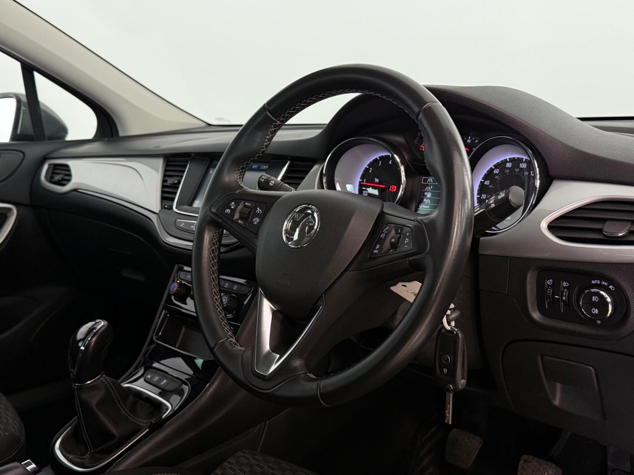 Vauxhall Astra view 3