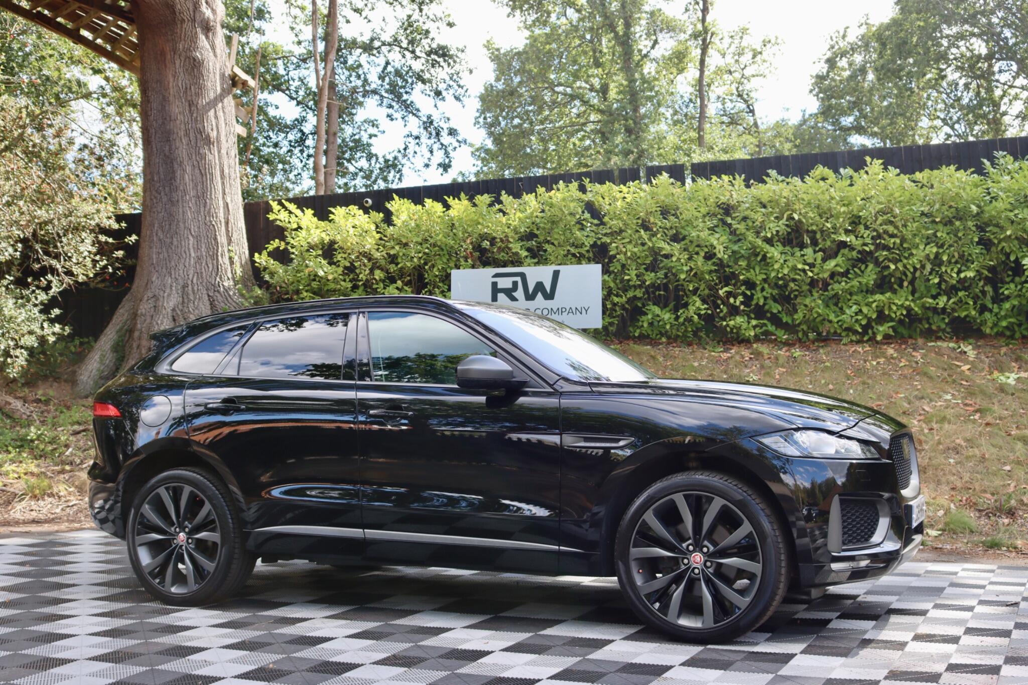 Jaguar F-Pace view 27