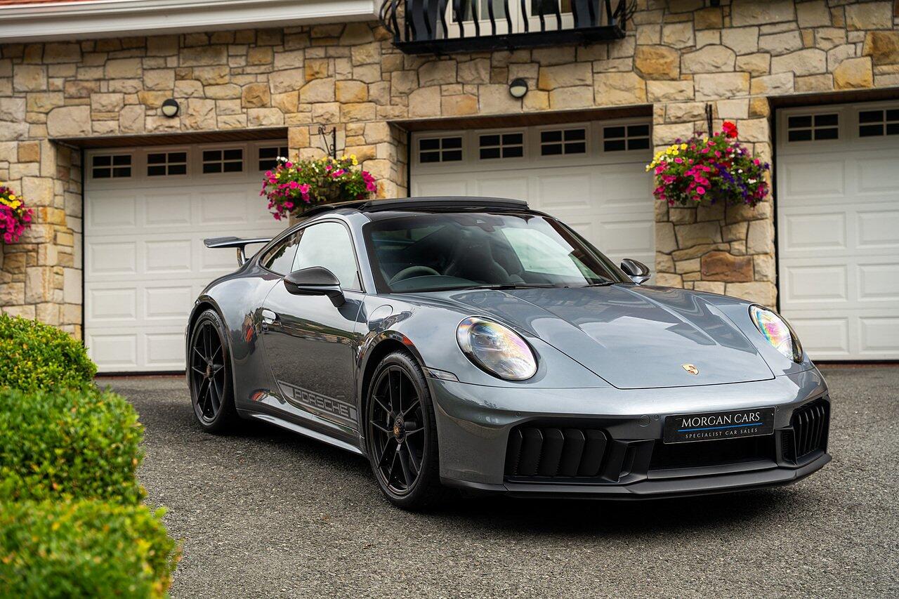 Porsche 911 view 92