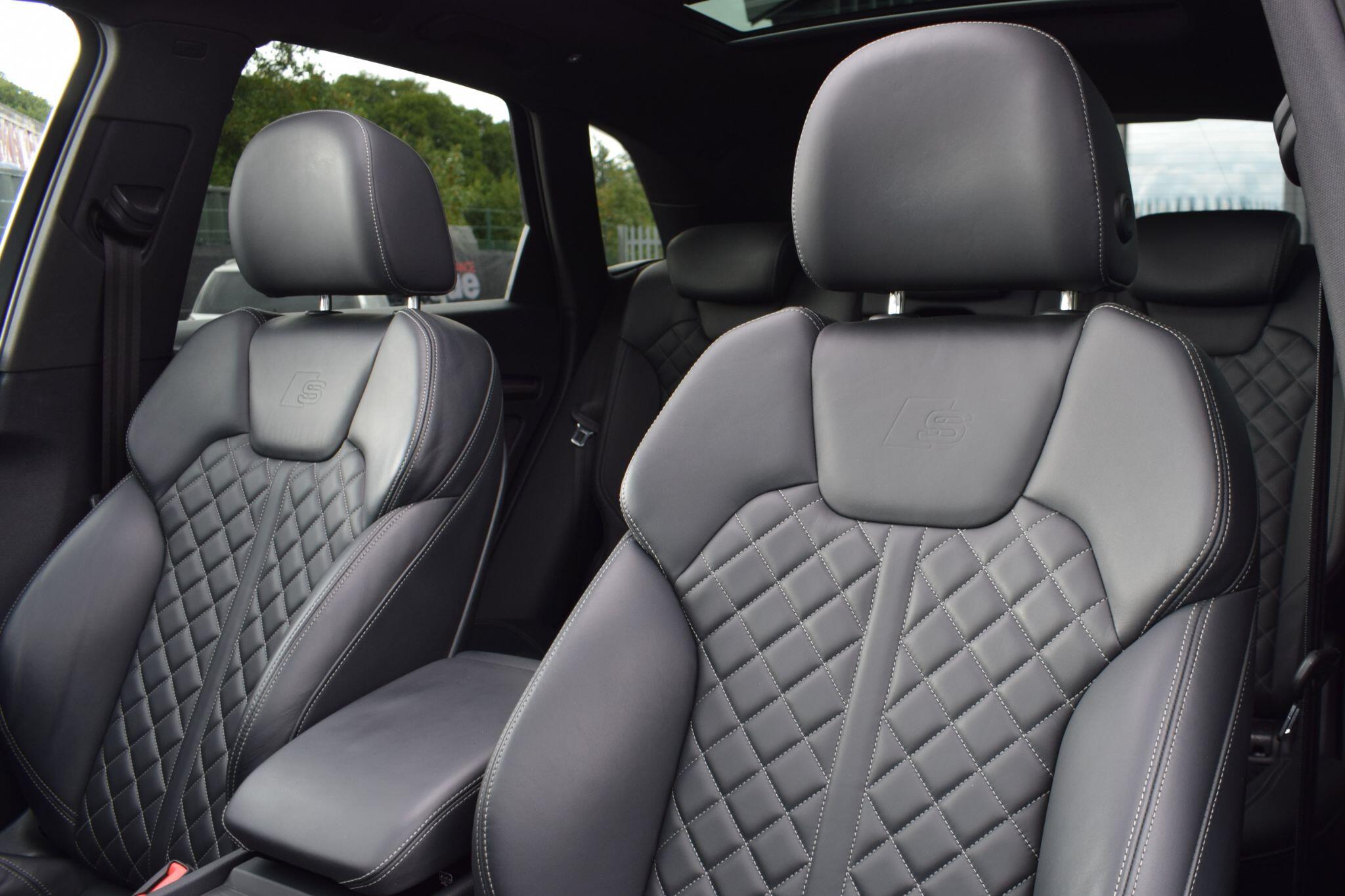 Audi SQ5 view 9
