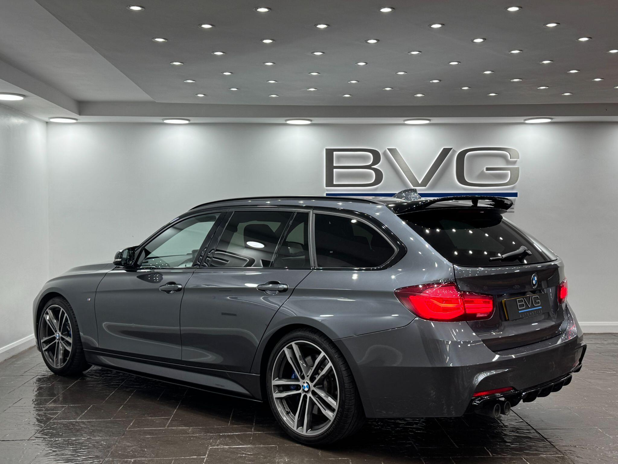 BMW 3 Series view 14
