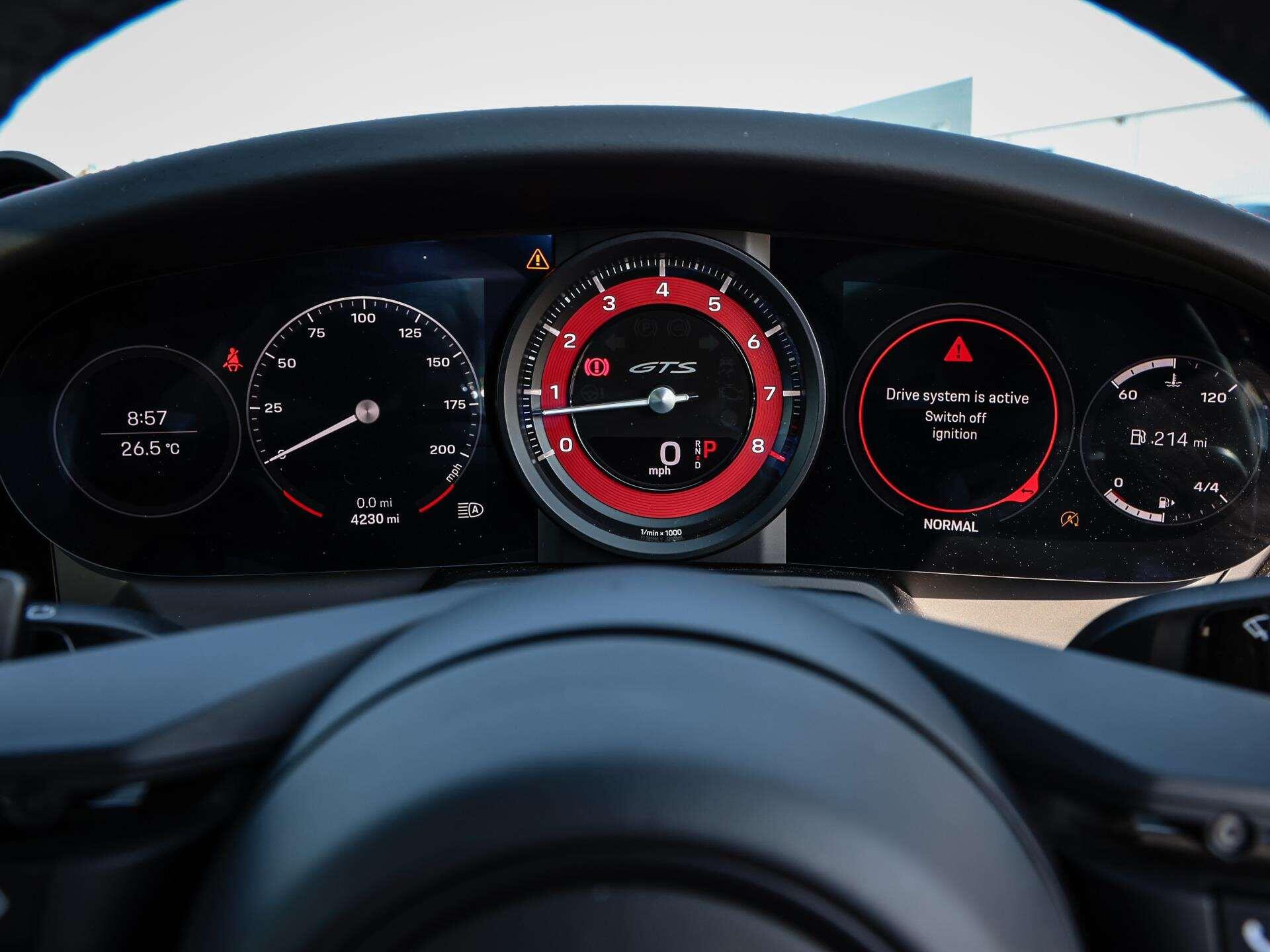 Porsche 911 view 15