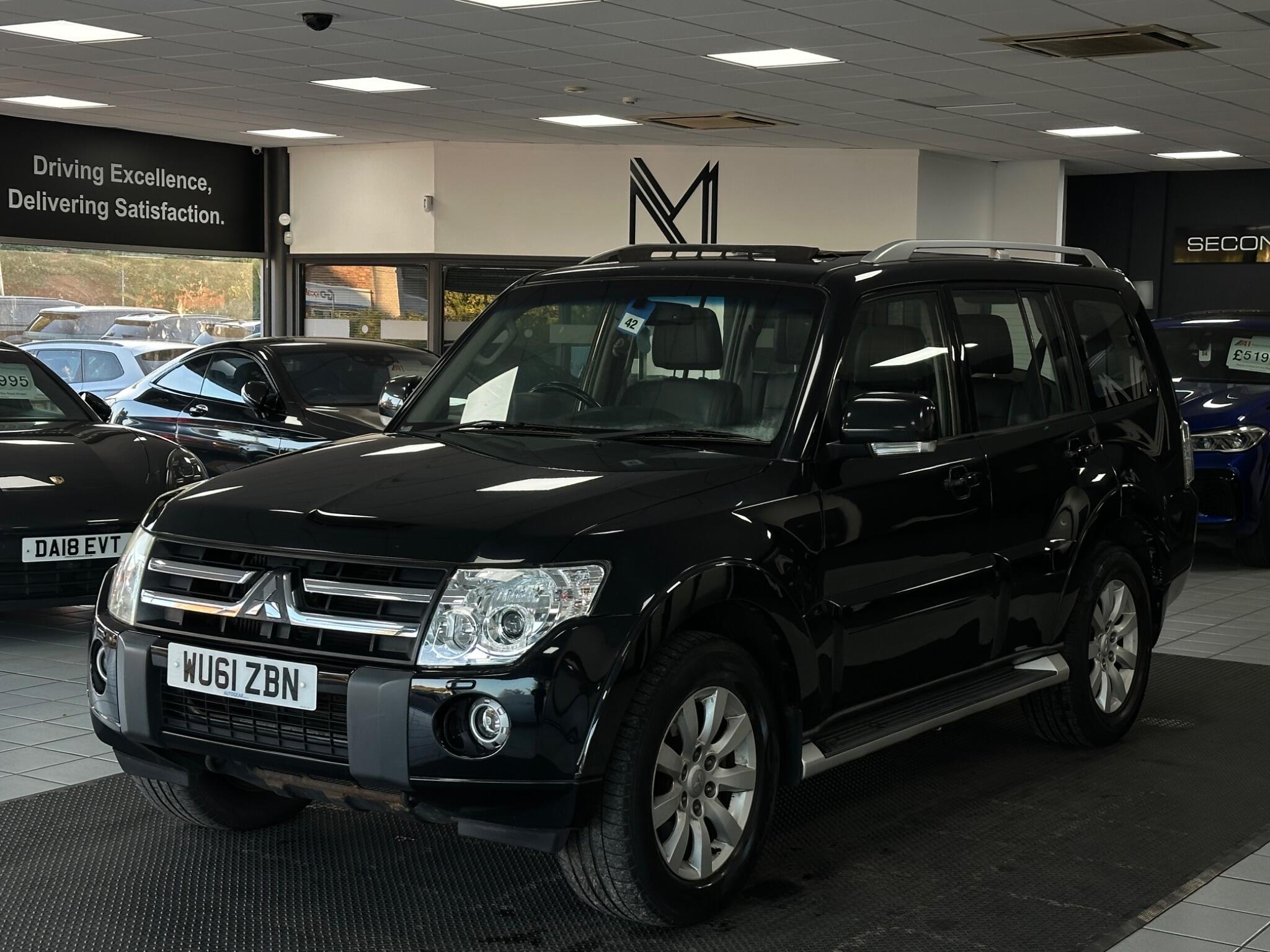 Mitsubishi Shogun view 6