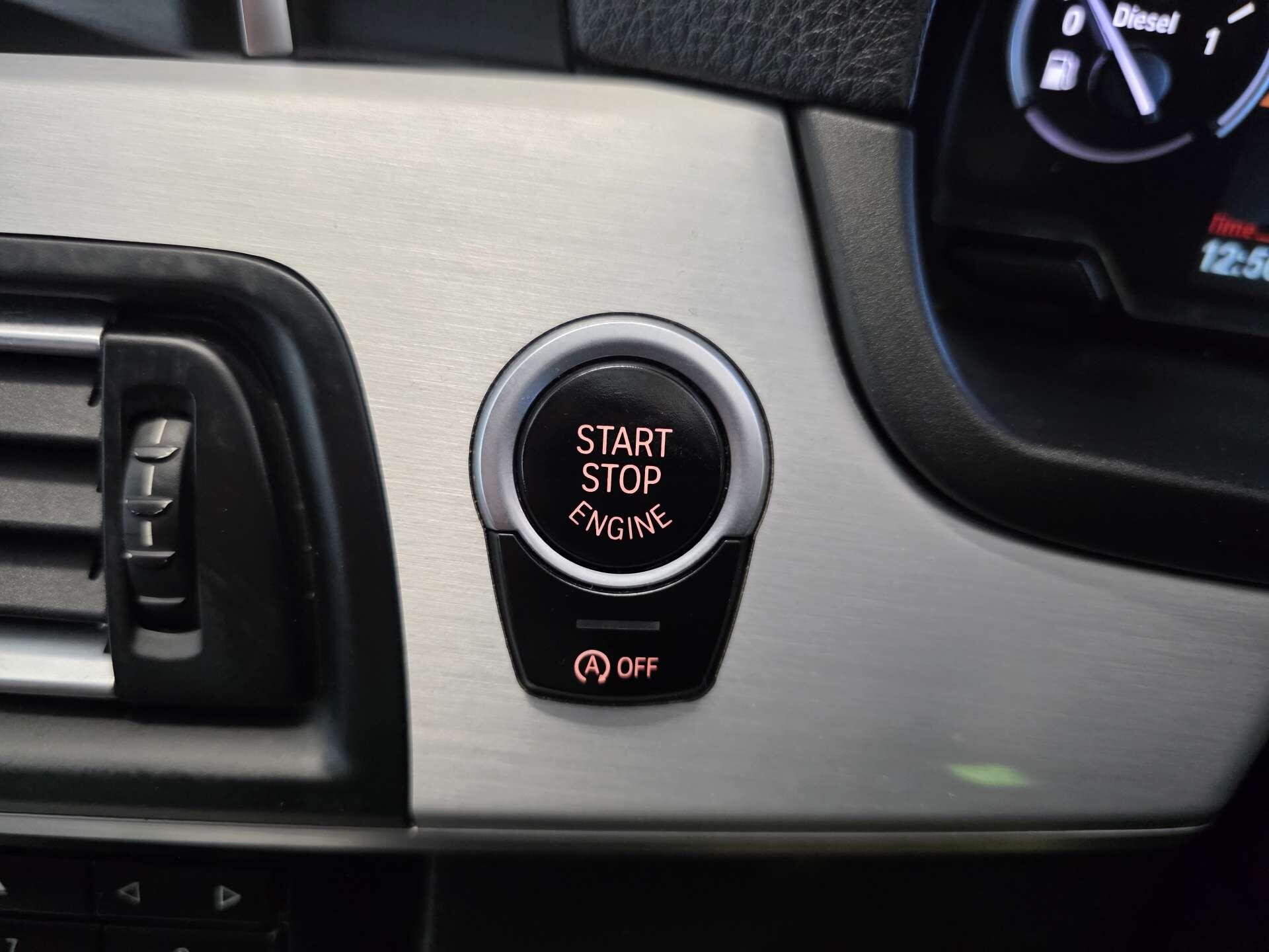 BMW 5 Series view 32