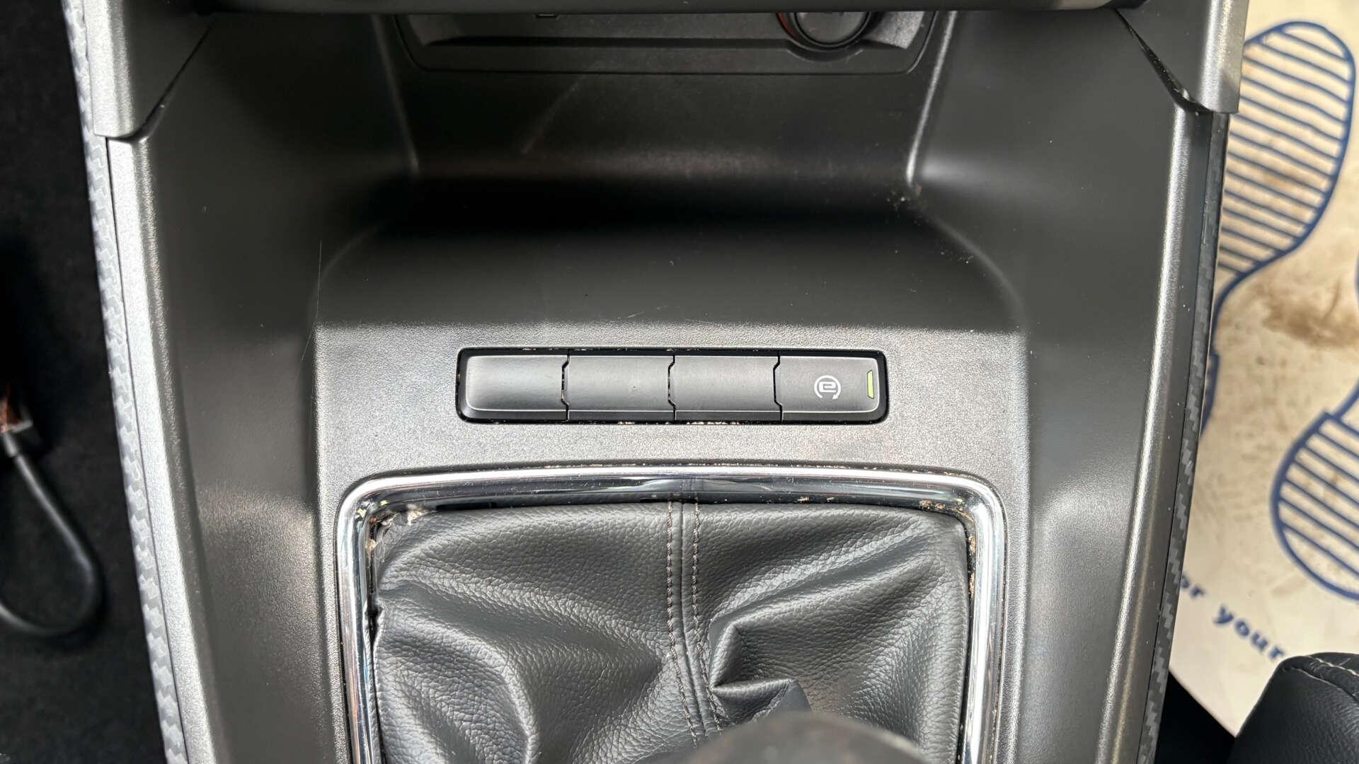 MG ZS view 32
