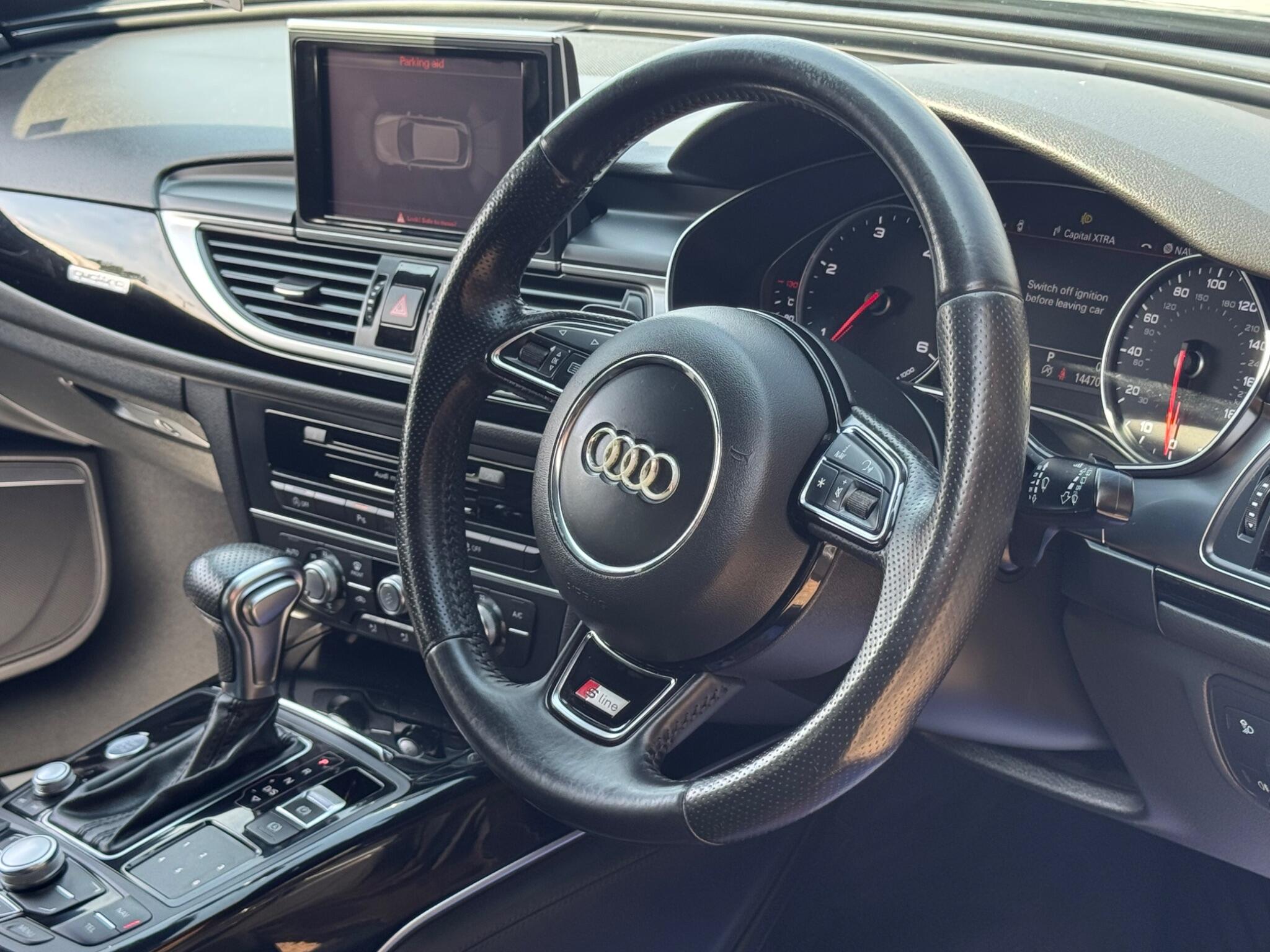 Audi A6 Avant view 18
