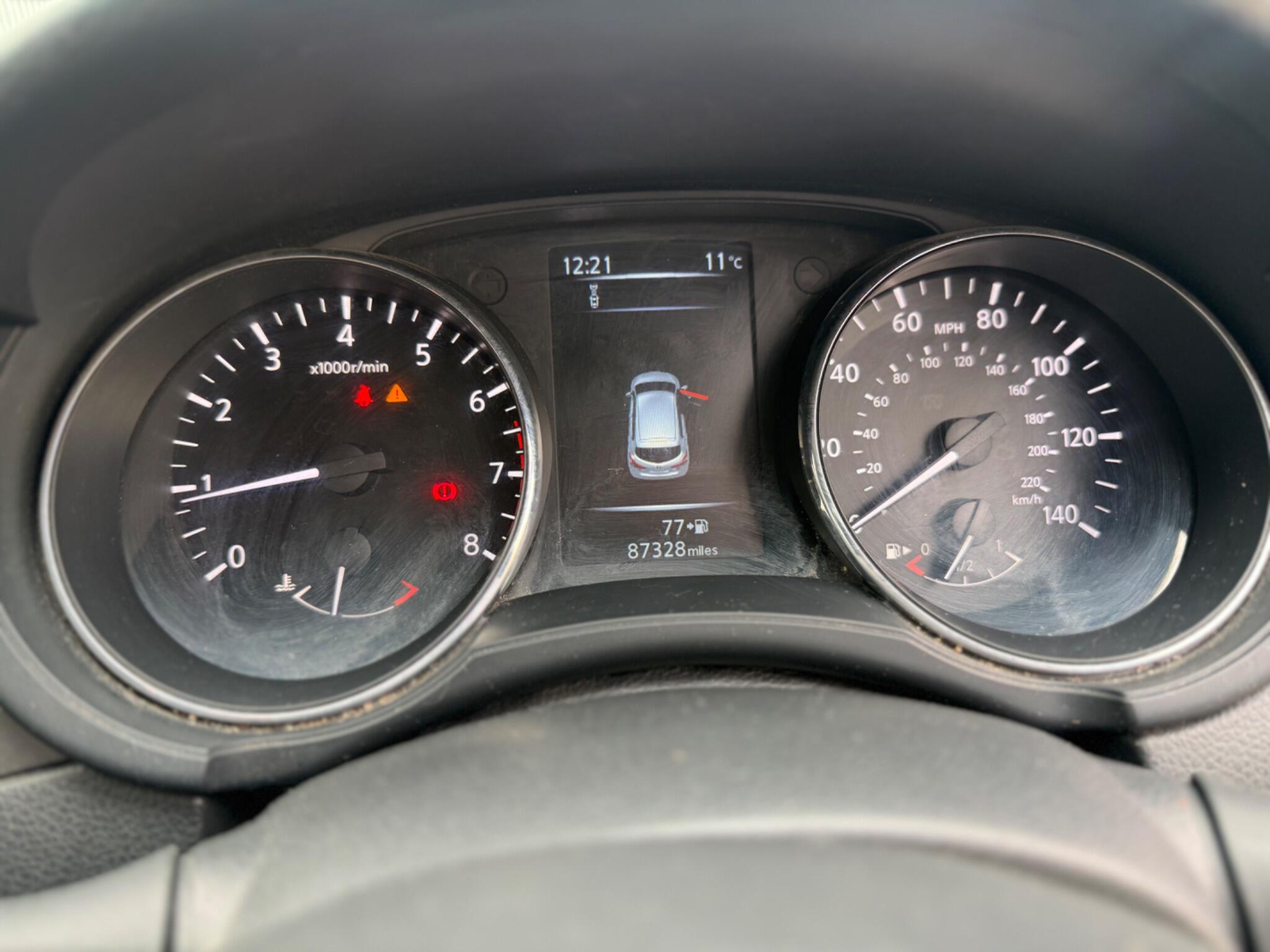 2018 Nissan Pulsar image 16