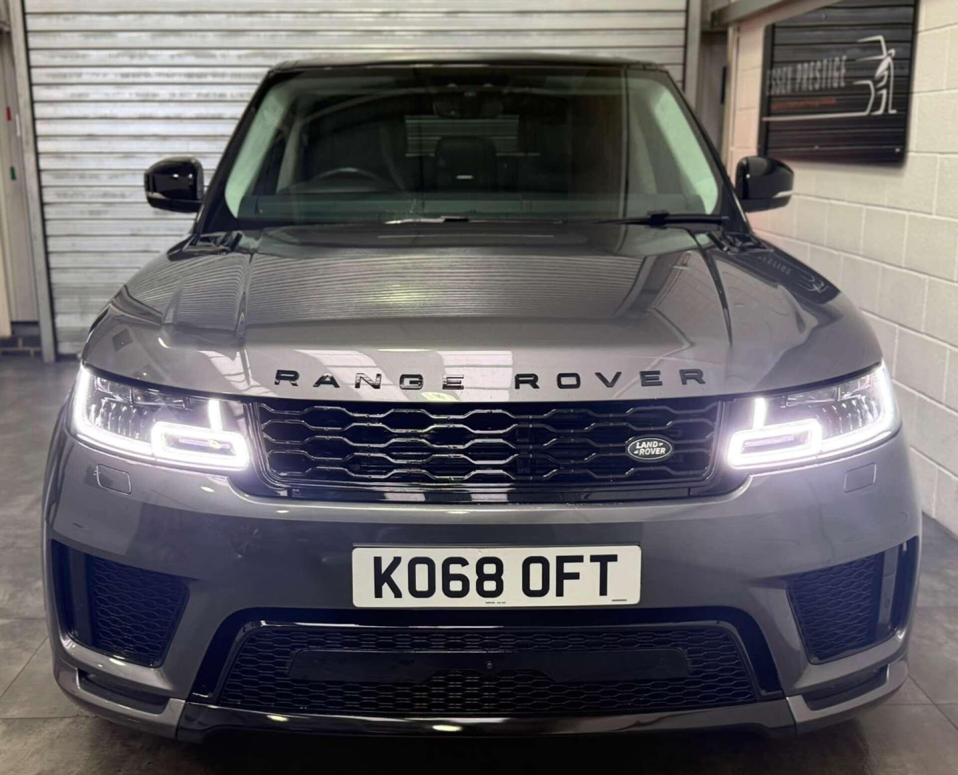 Land Rover Range Rover Sport view 2