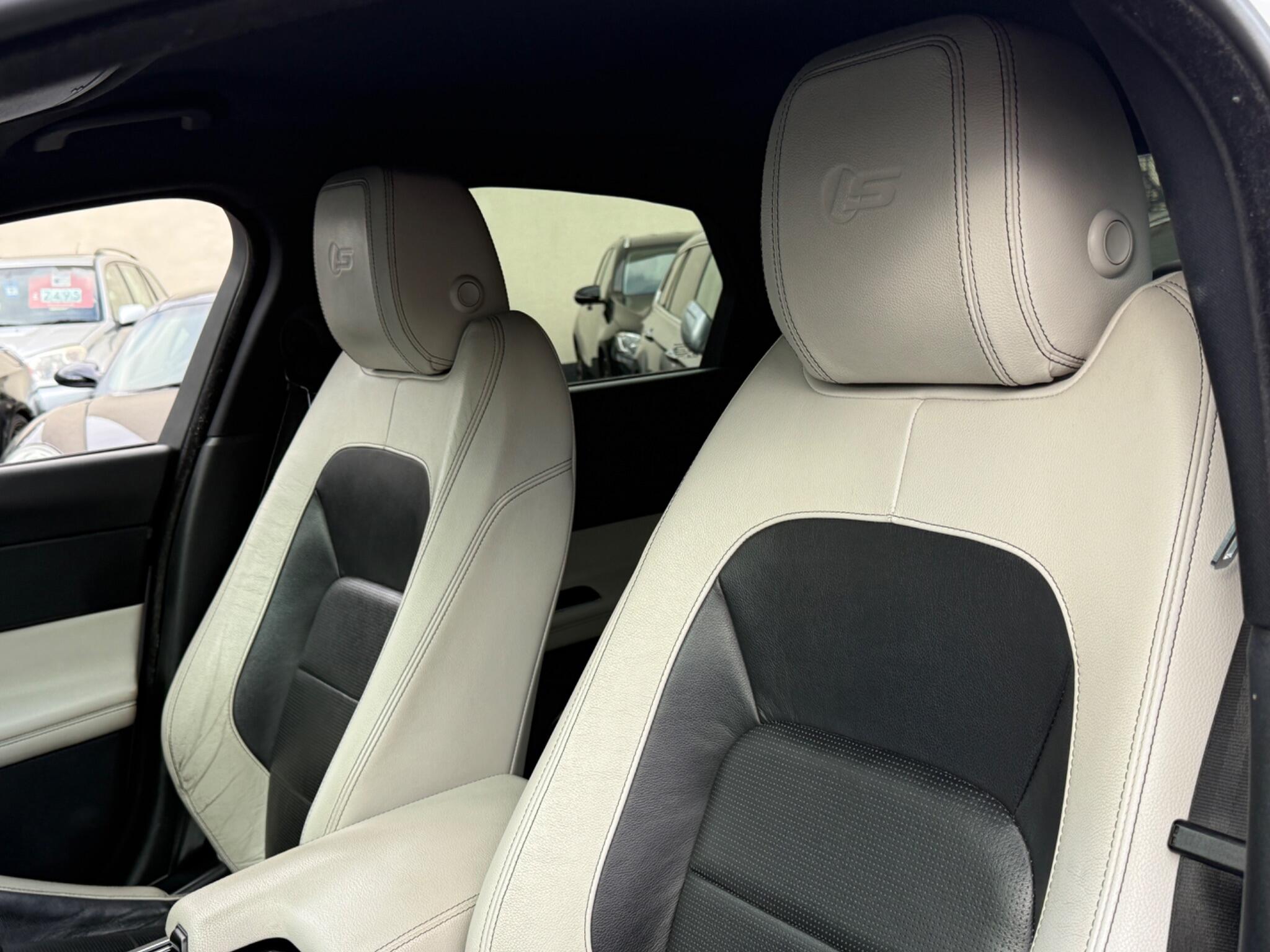 Jaguar XF - Image 43