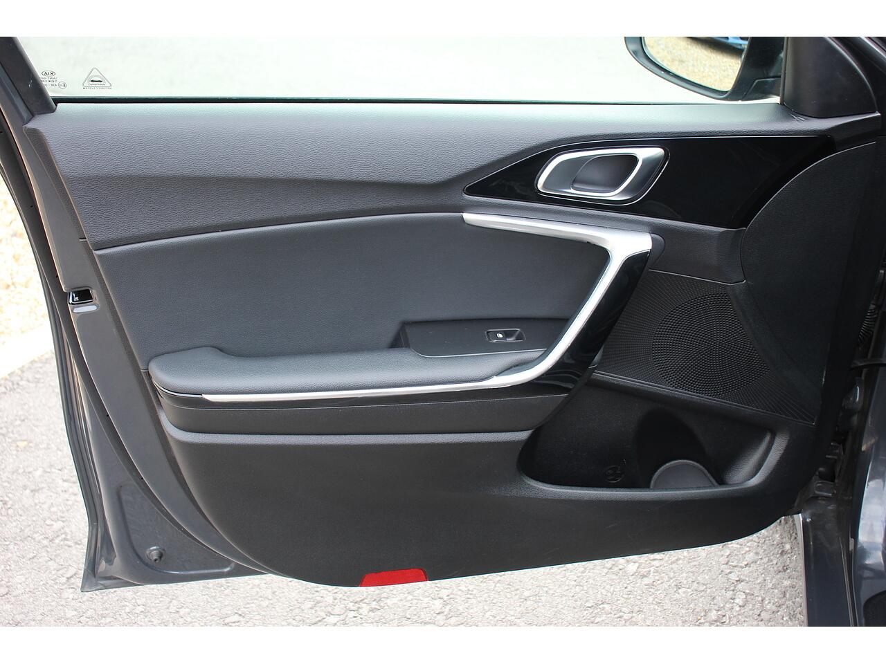 Kia Ceed view 36
