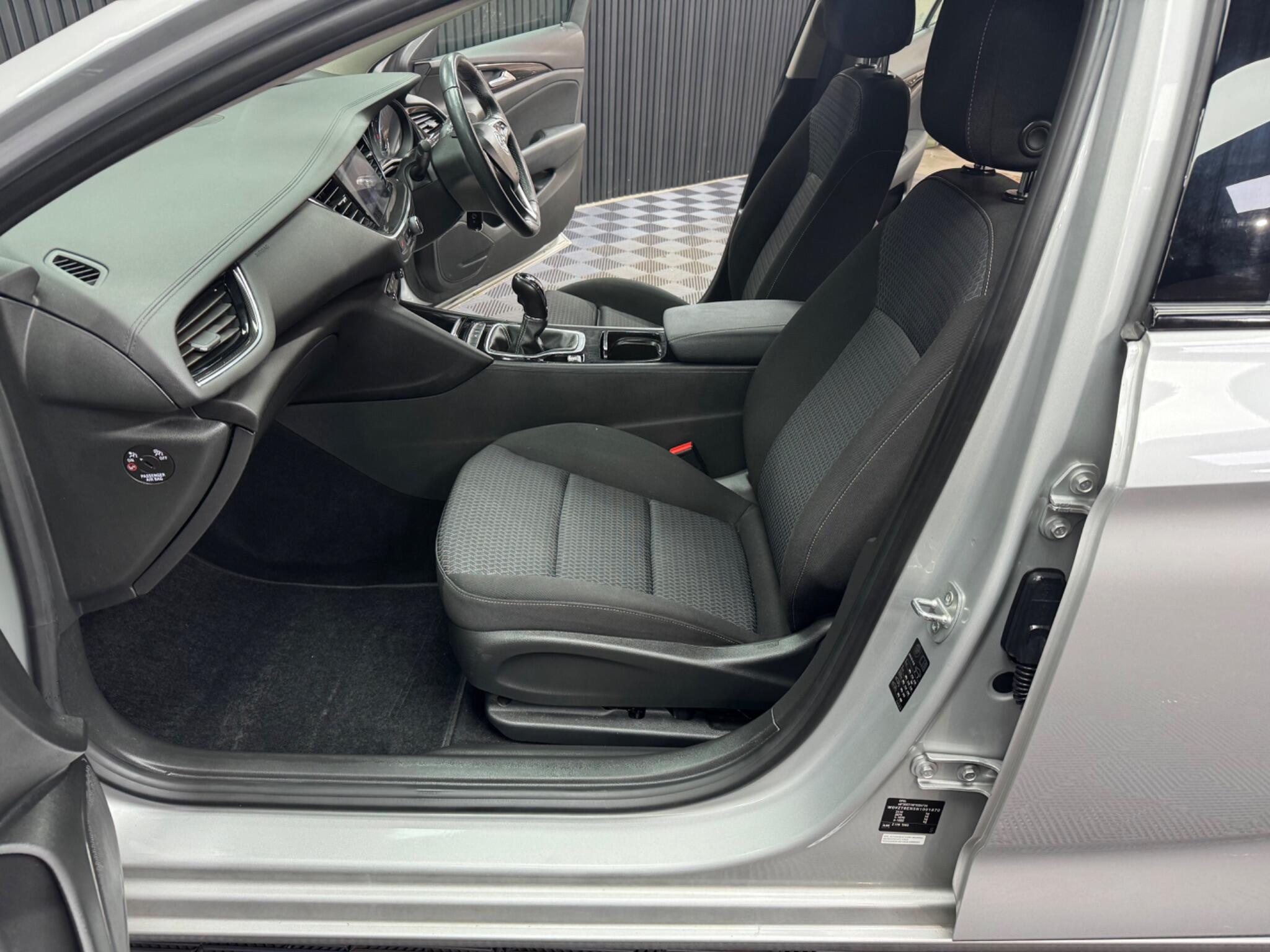 Vauxhall Insignia view 49