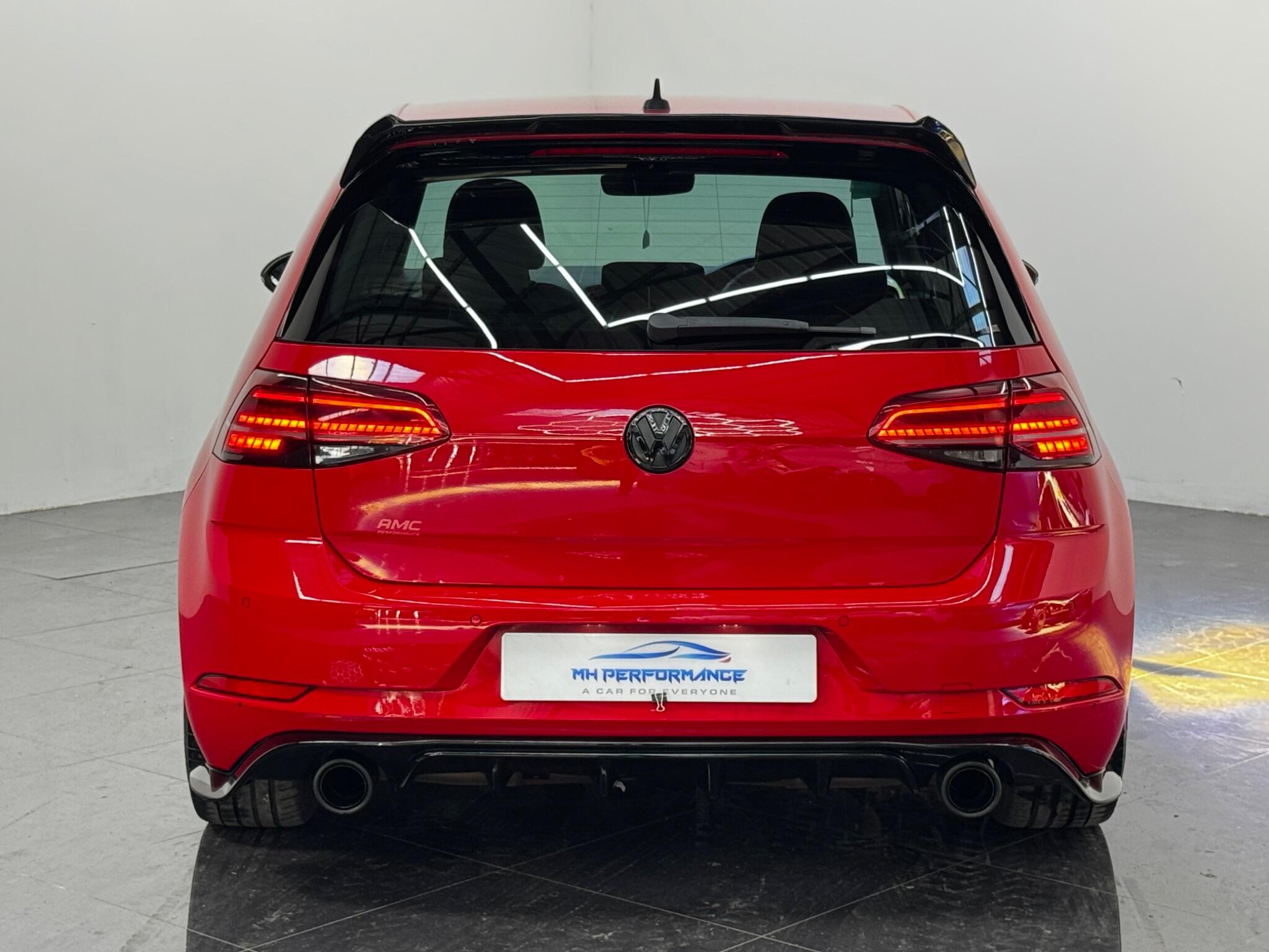 Volkswagen Golf view 4