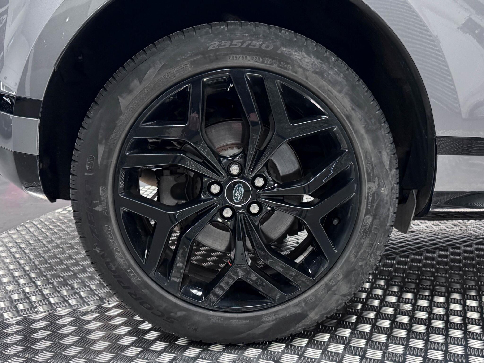 Land Rover Range Rover Evoque view 57